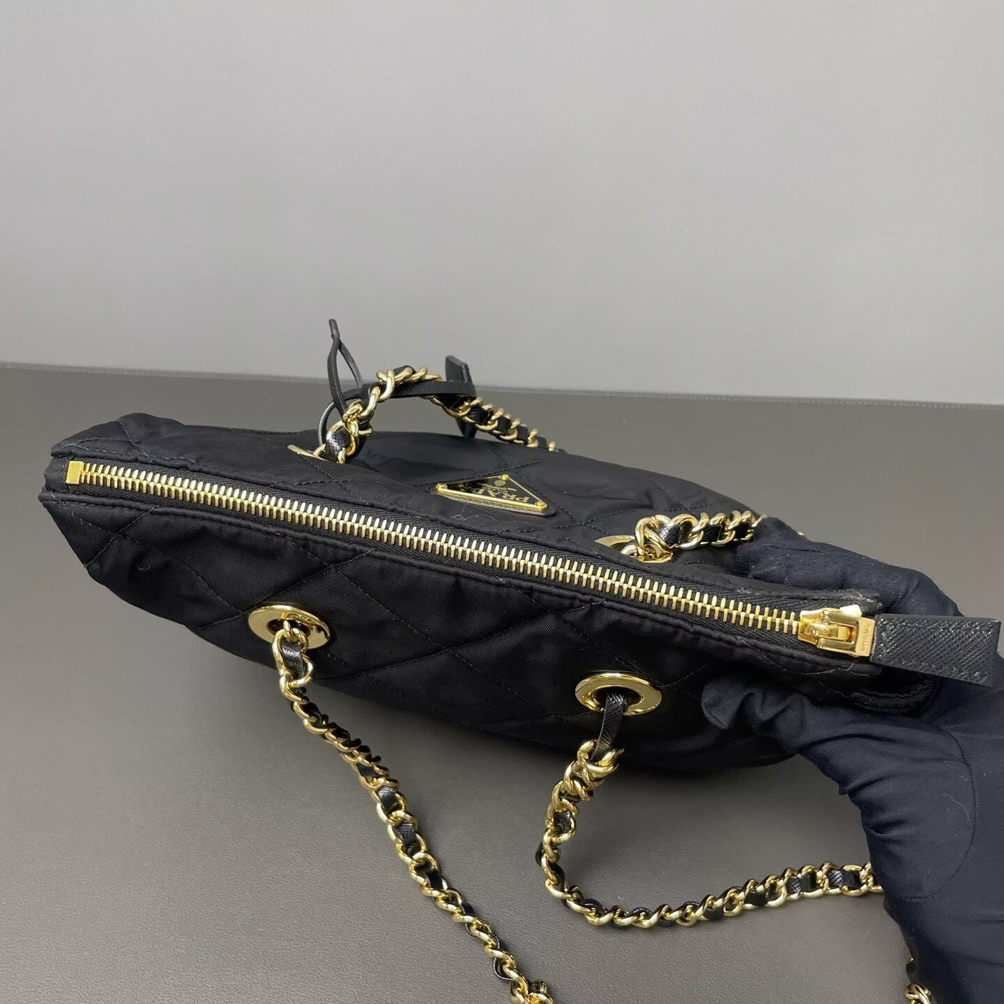 Prada - Quilted Chain Tote Bag - Polyamide - Black - (medium)