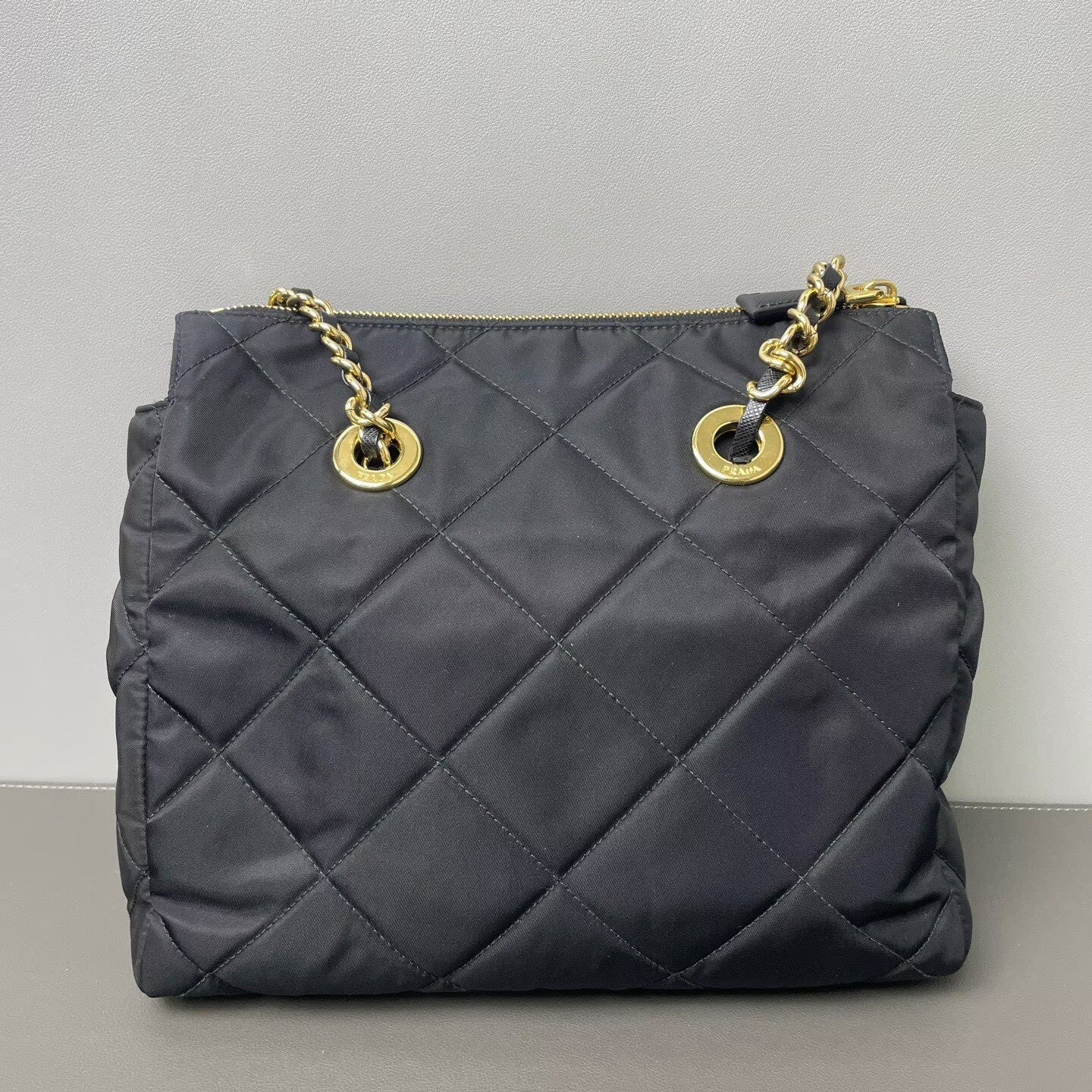 Prada - Quilted Chain Tote Bag - Polyamide - Black - (medium)