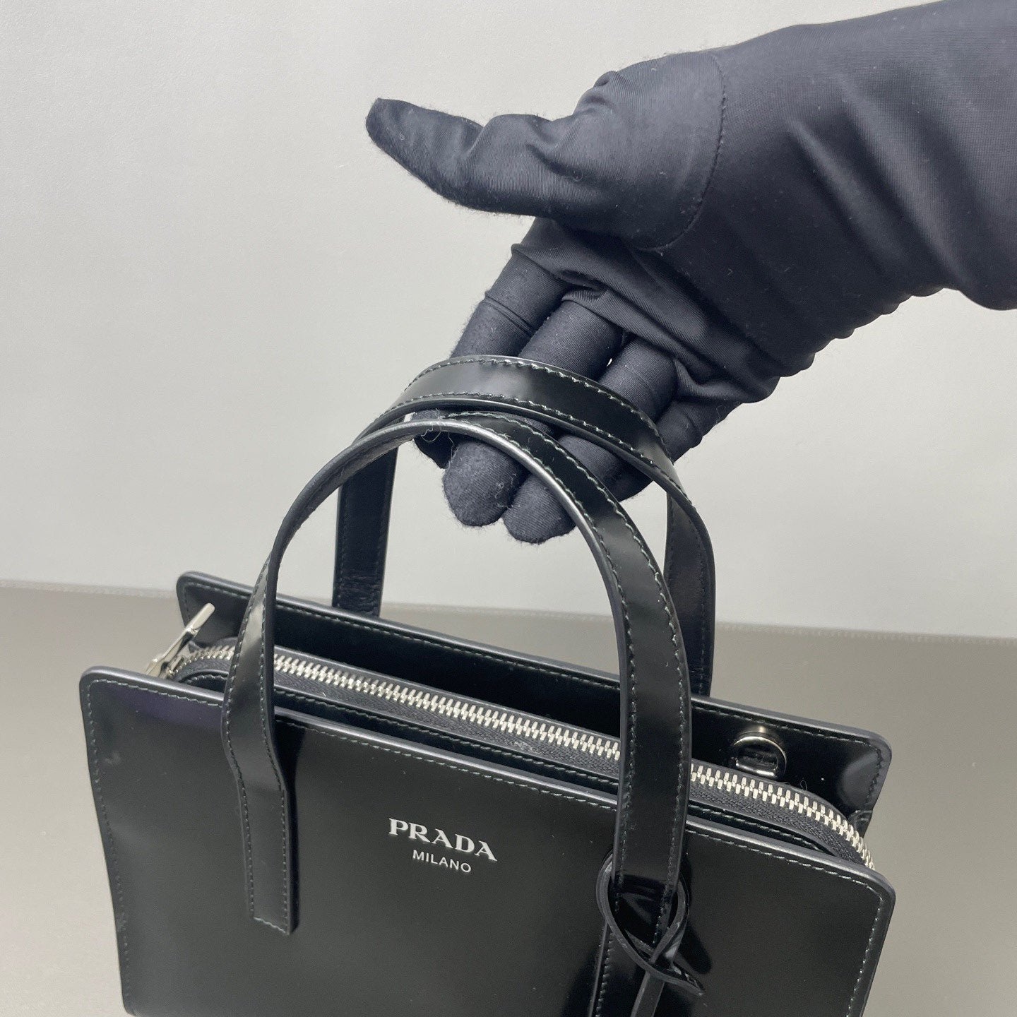 Prada - Re-Edition 1995 - Patent leather - Black - (mini)