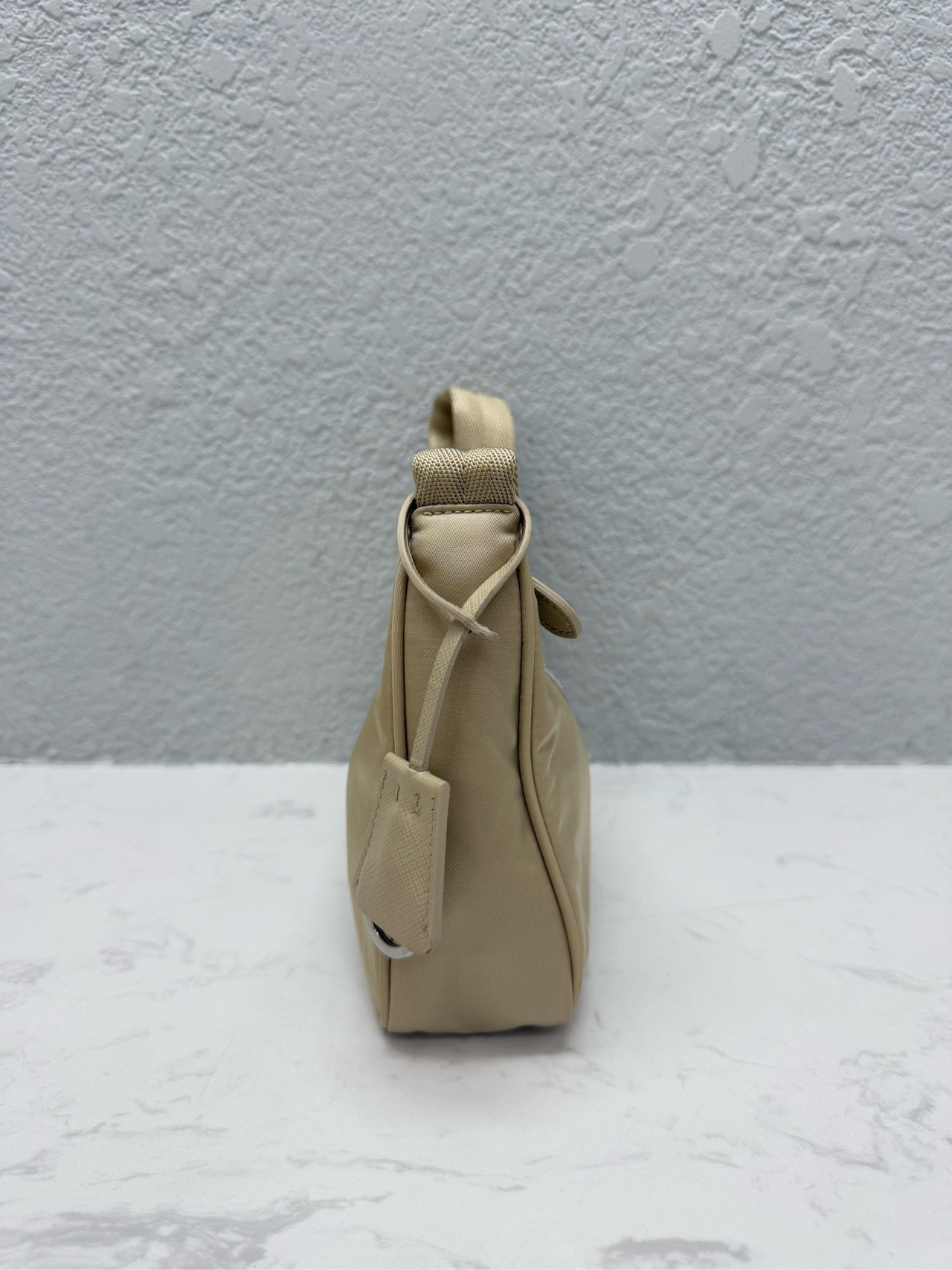 Prada - Re-Edition 2000 Mini Hobo Bag - Re-Nylon - Pink - (mini)