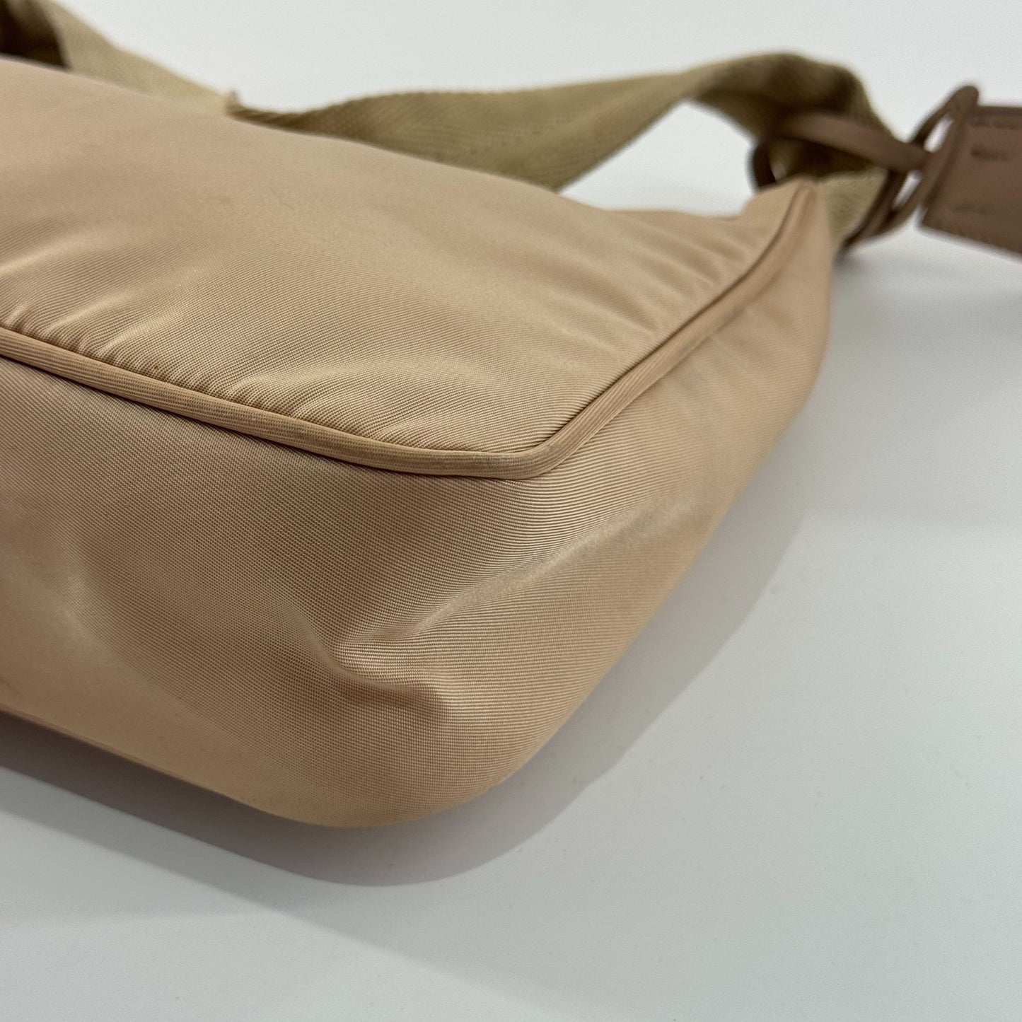 Prada - Re-Edition 2000 - Synthetic - Beige - (mini)