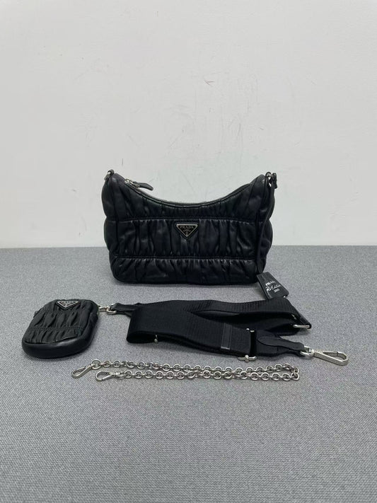Prada - Re-Edition 2005 3-in-1 Shoulder Bag - Lambskin leather - Black - (Mini)