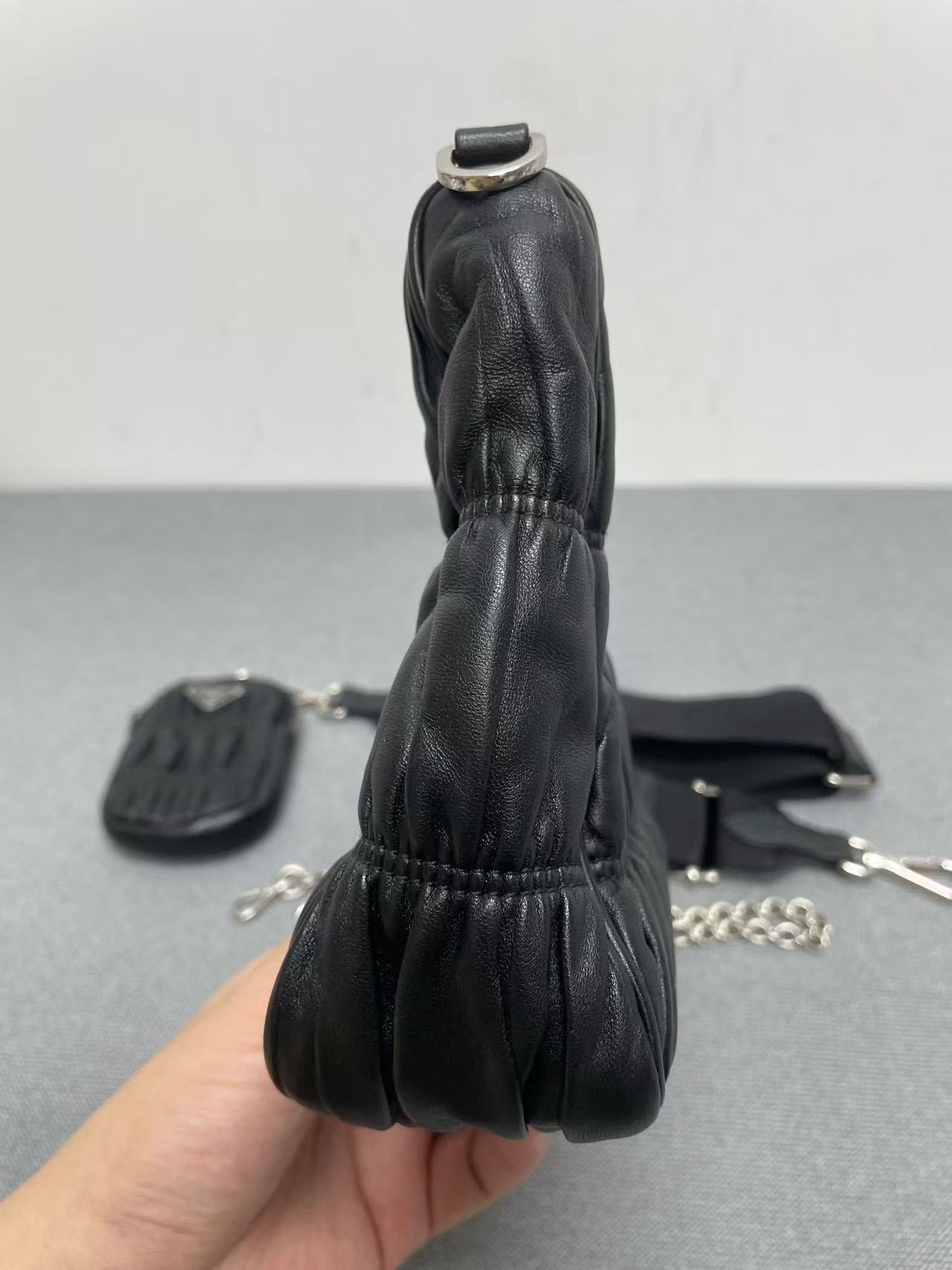 Prada - Re-Edition 2005 3-in-1 Shoulder Bag - Lambskin leather - Black - (Mini)