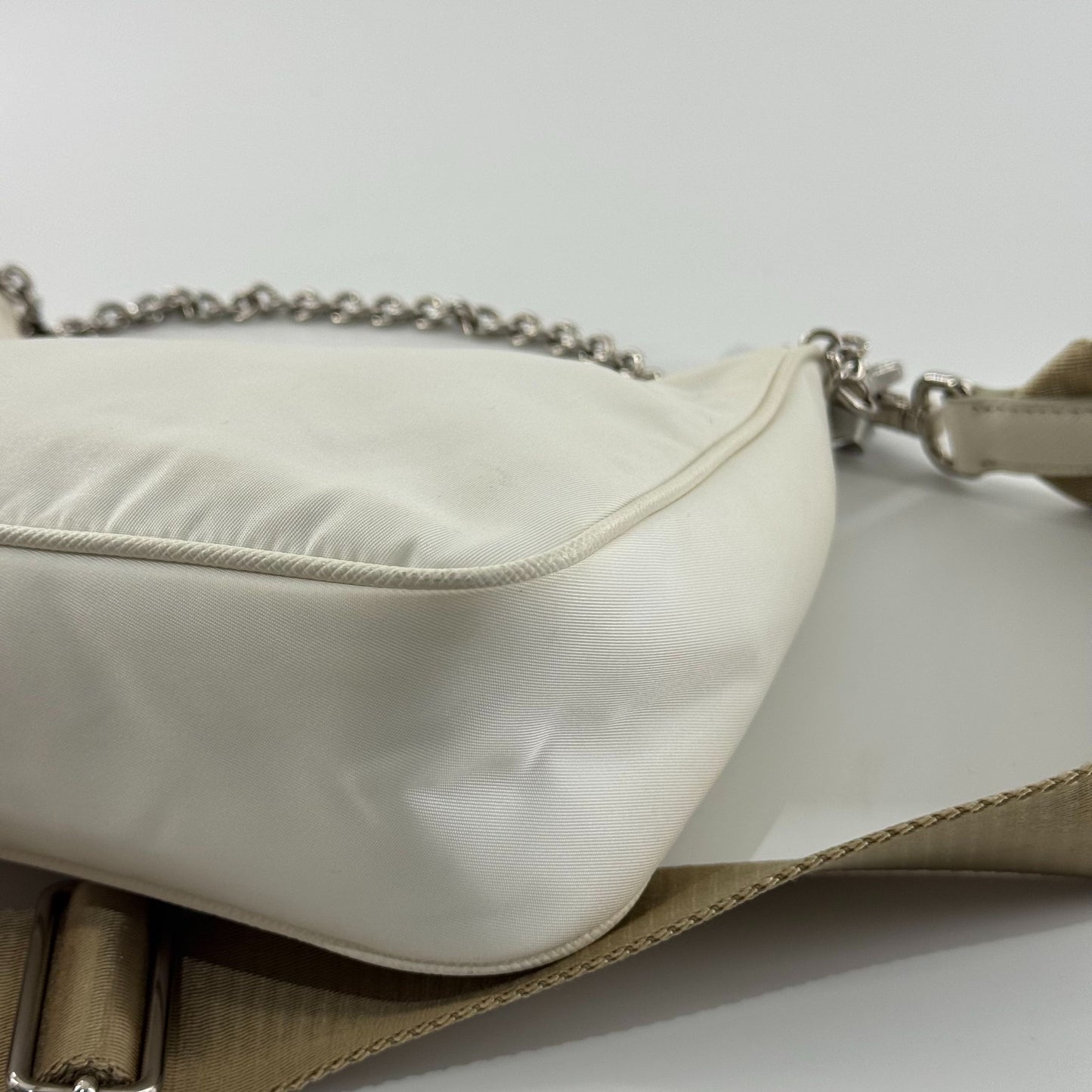 Prada - Re-Edition 2005 Hobo Bag - Re-Nylon - White - (mini)