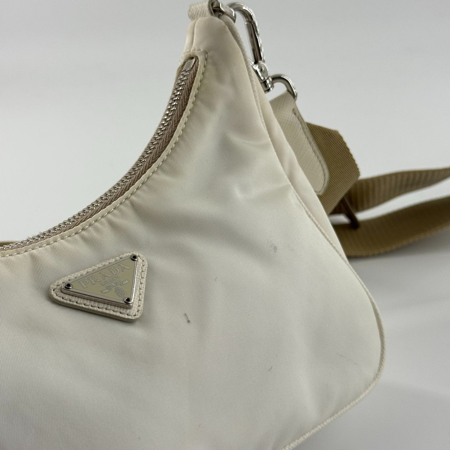 Prada - Re-Edition 2005 Hobo Bag - Re-Nylon - White - (mini)