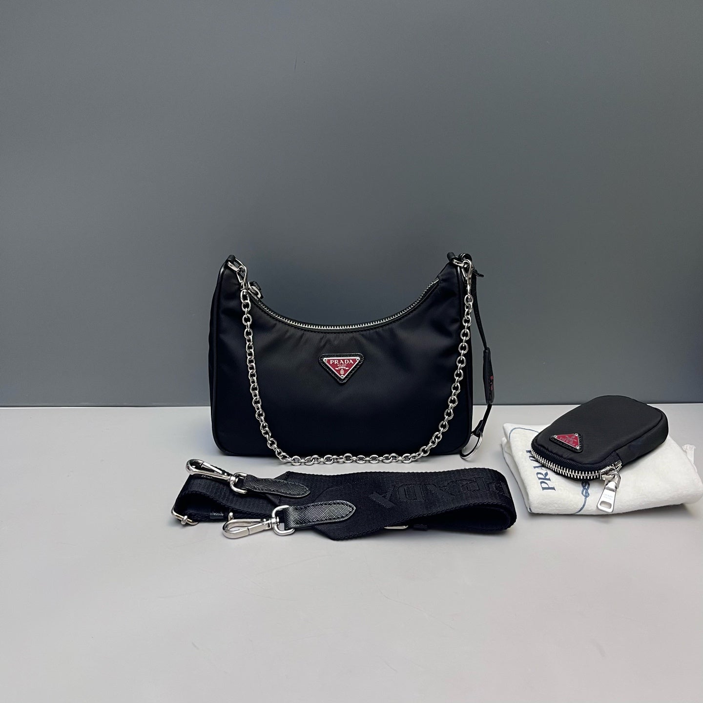 Prada - Re-Edition 2005 Hobo - Re-Nylon - Black - (Mini)