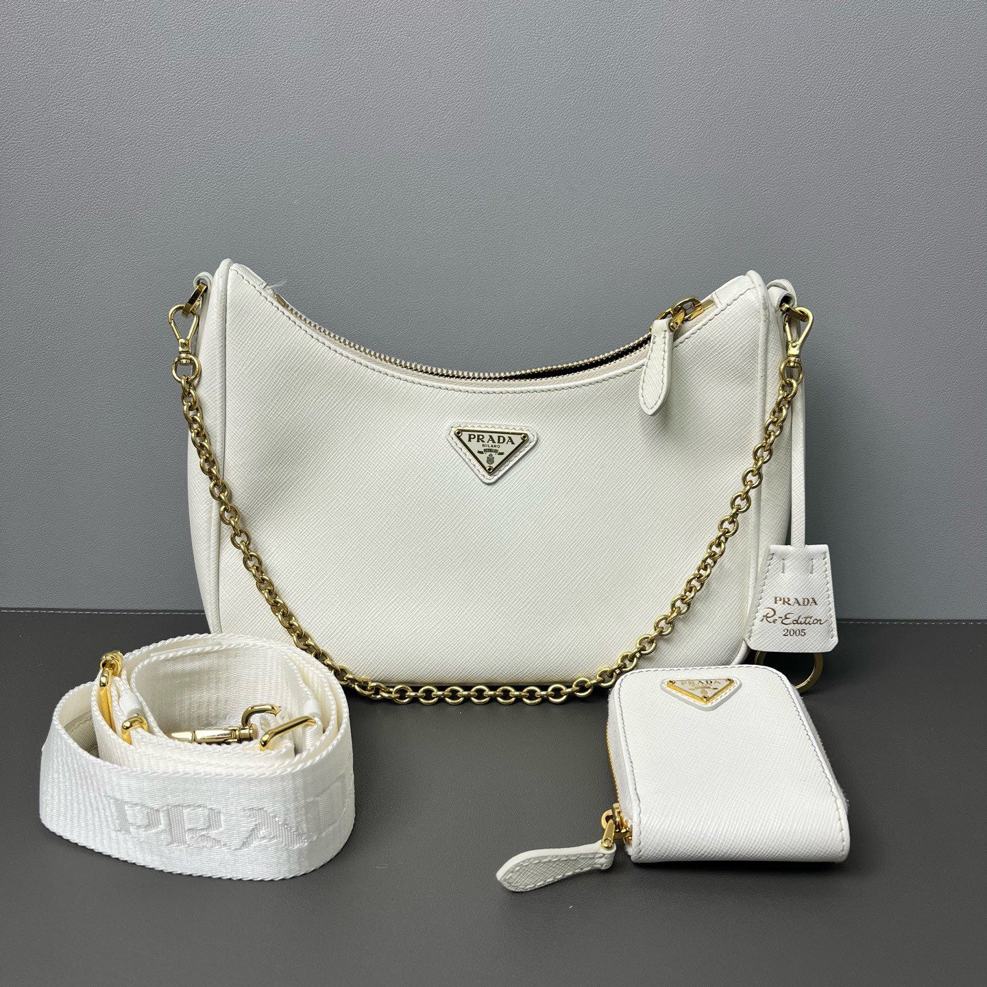 Prada - Re-Edition 2005 Hobo - Saffiano leather - White with Gold-Tone Hardware - (small)