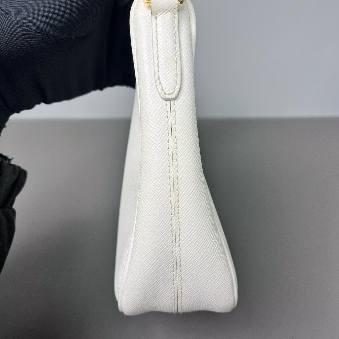 Prada - Re-Edition 2005 Hobo - Saffiano leather - White with Gold-Tone Hardware - (small)