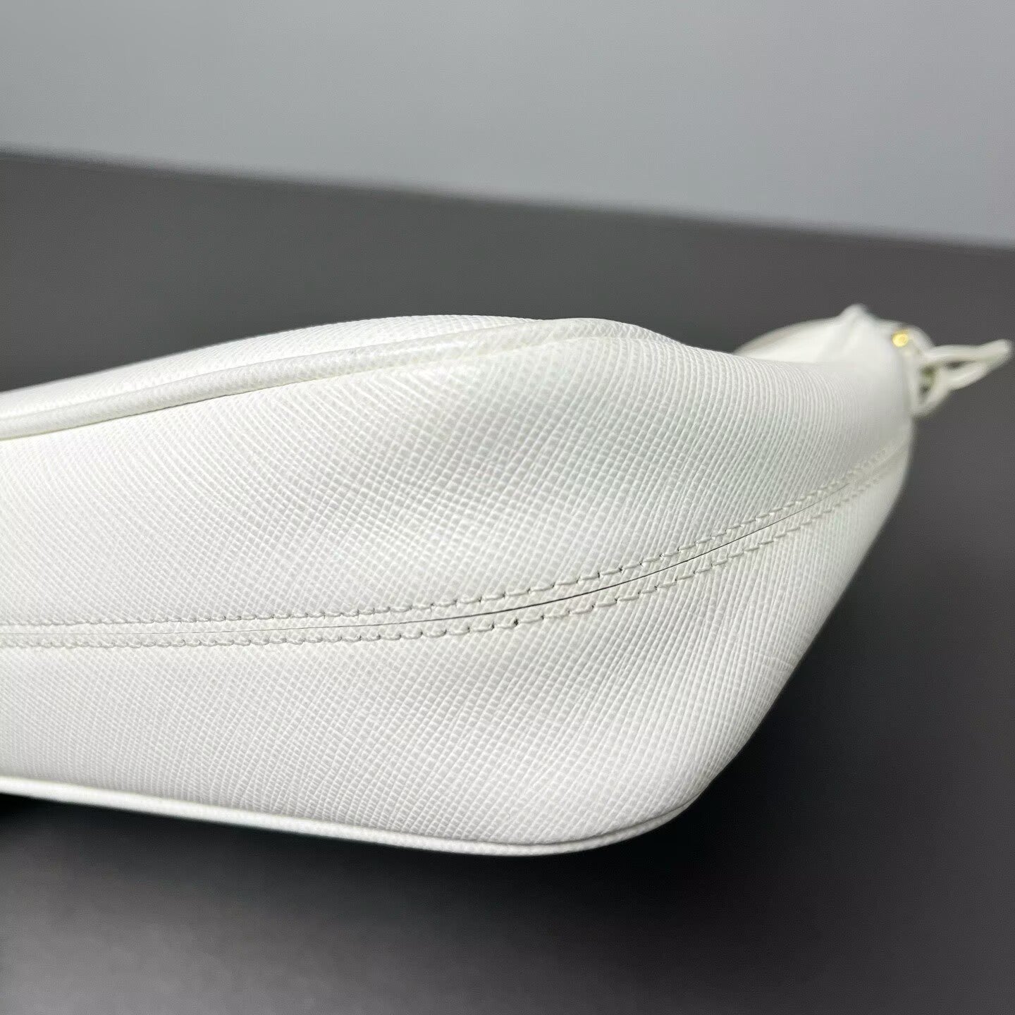 Prada - Re-Edition 2005 Hobo - Saffiano leather - White with Gold-Tone Hardware - (small)