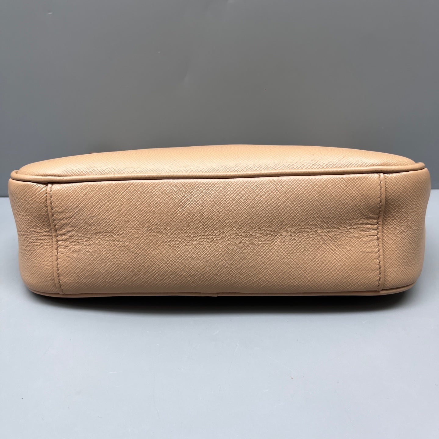 Prada - Re-Edition 2005 - Leather - Beige - (mini)