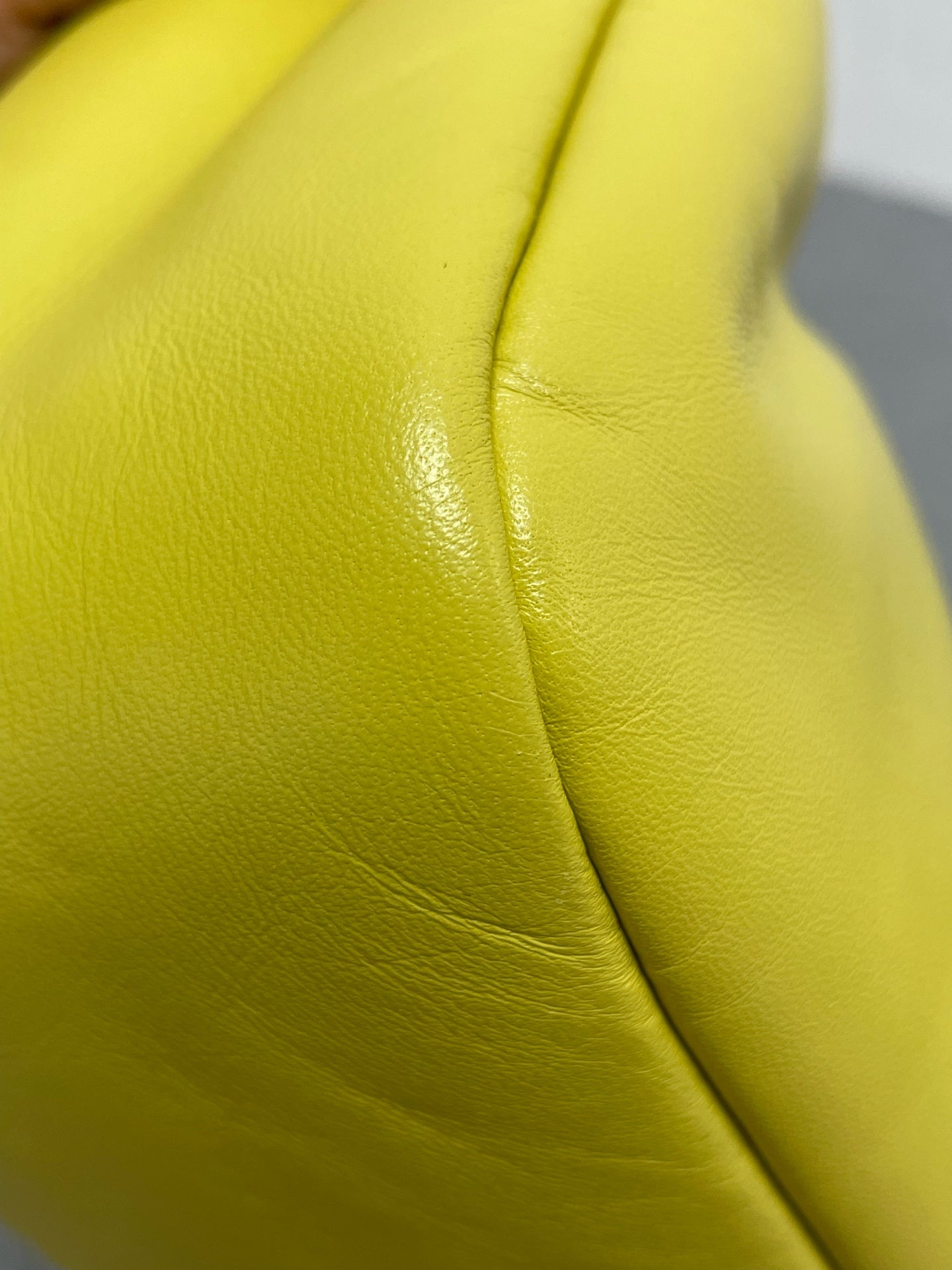 Prada - Re-Edition 2005 - Leather - Yellow - (mini)