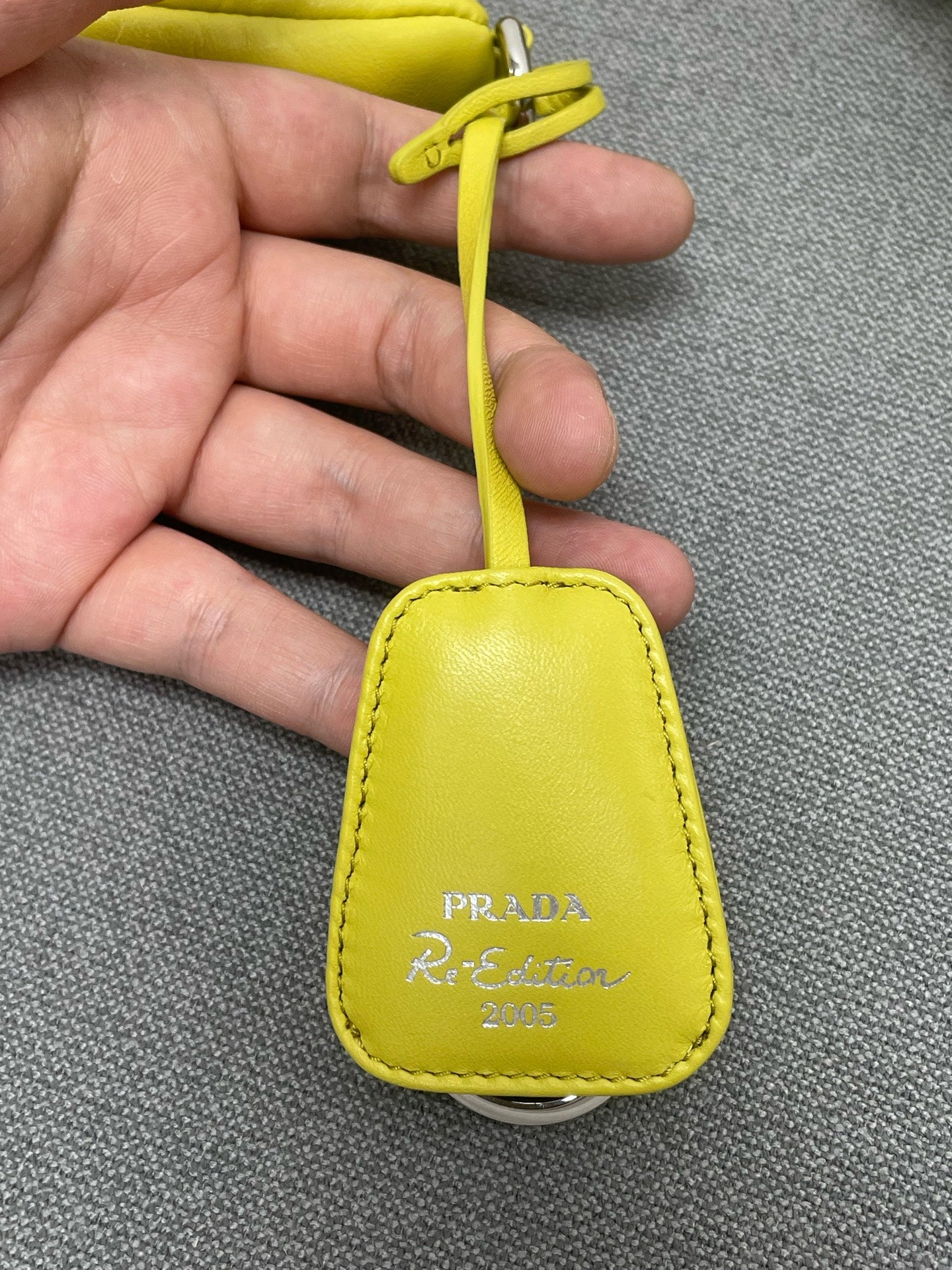 Prada - Re-Edition 2005 - Leather - Yellow - (mini)