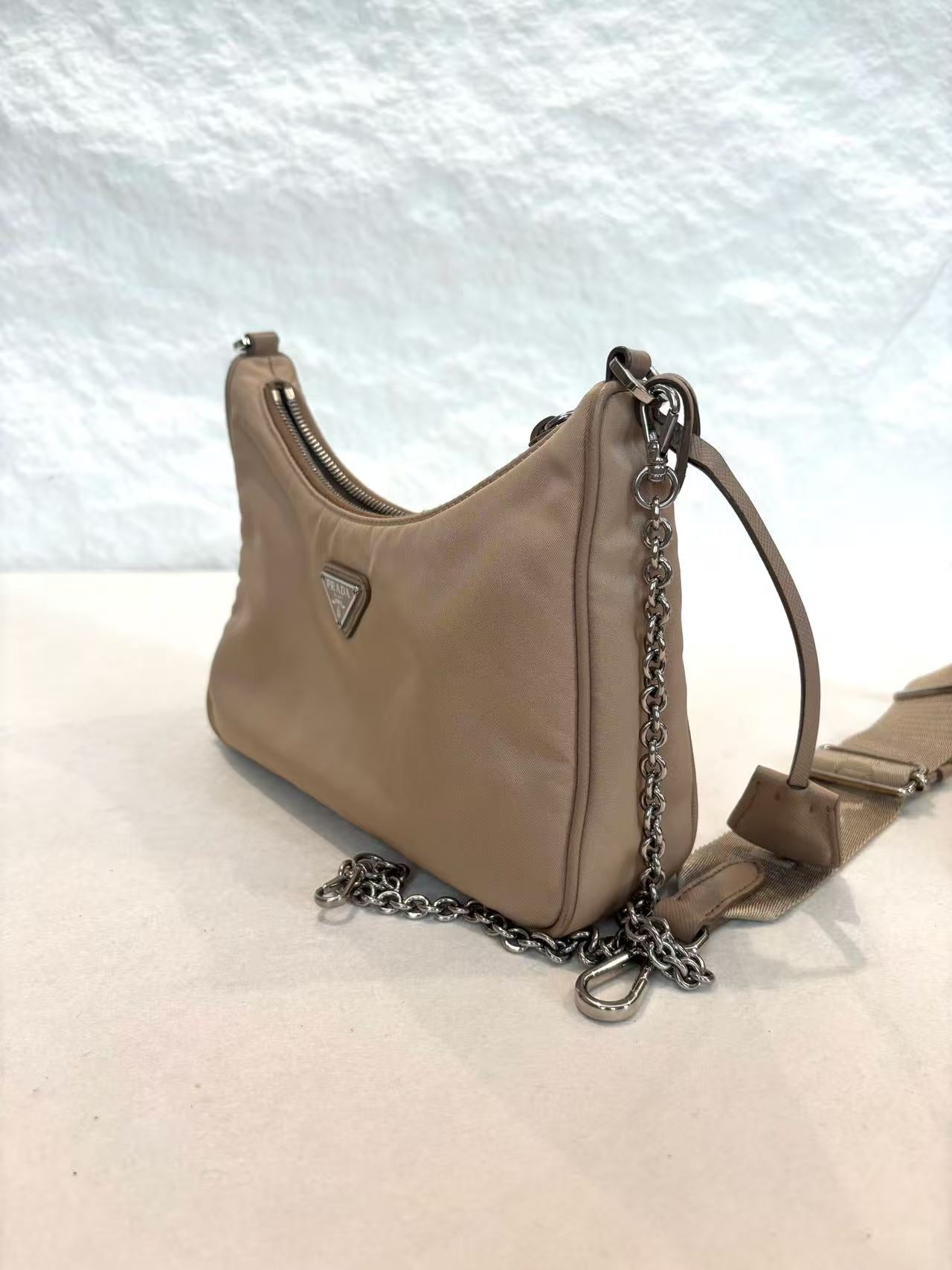 Prada - Re-Edition 2005 Shoulder Bag - Re-Nylon and Saffiano leather trim - Beige - (Mini)
