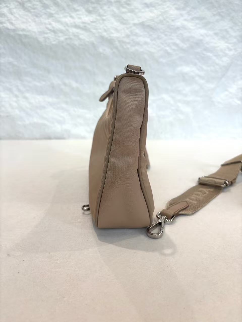 Prada - Re-Edition 2005 Shoulder Bag - Re-Nylon and Saffiano leather trim - Beige - (Mini)
