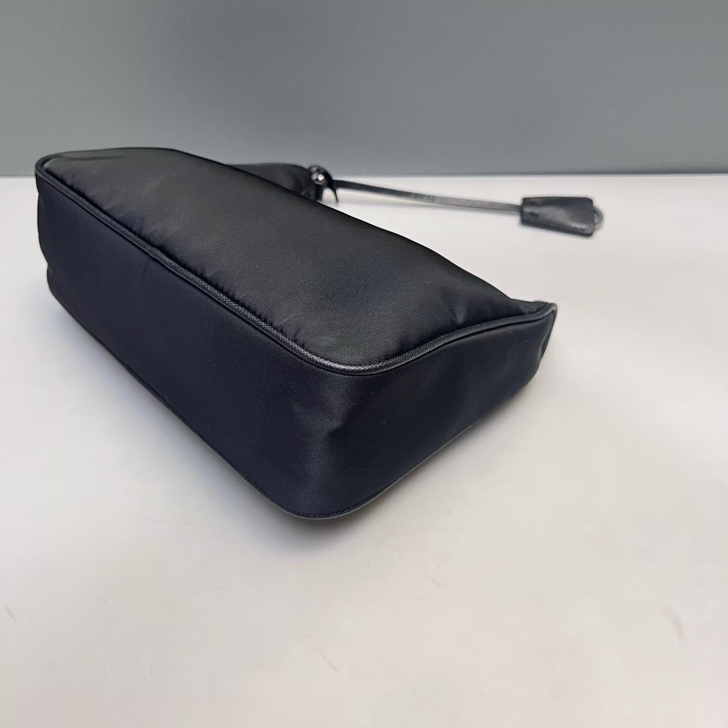 Prada - Re-Edition 2005 Shoulder Bag - Re-Nylon - Black - (Mini)