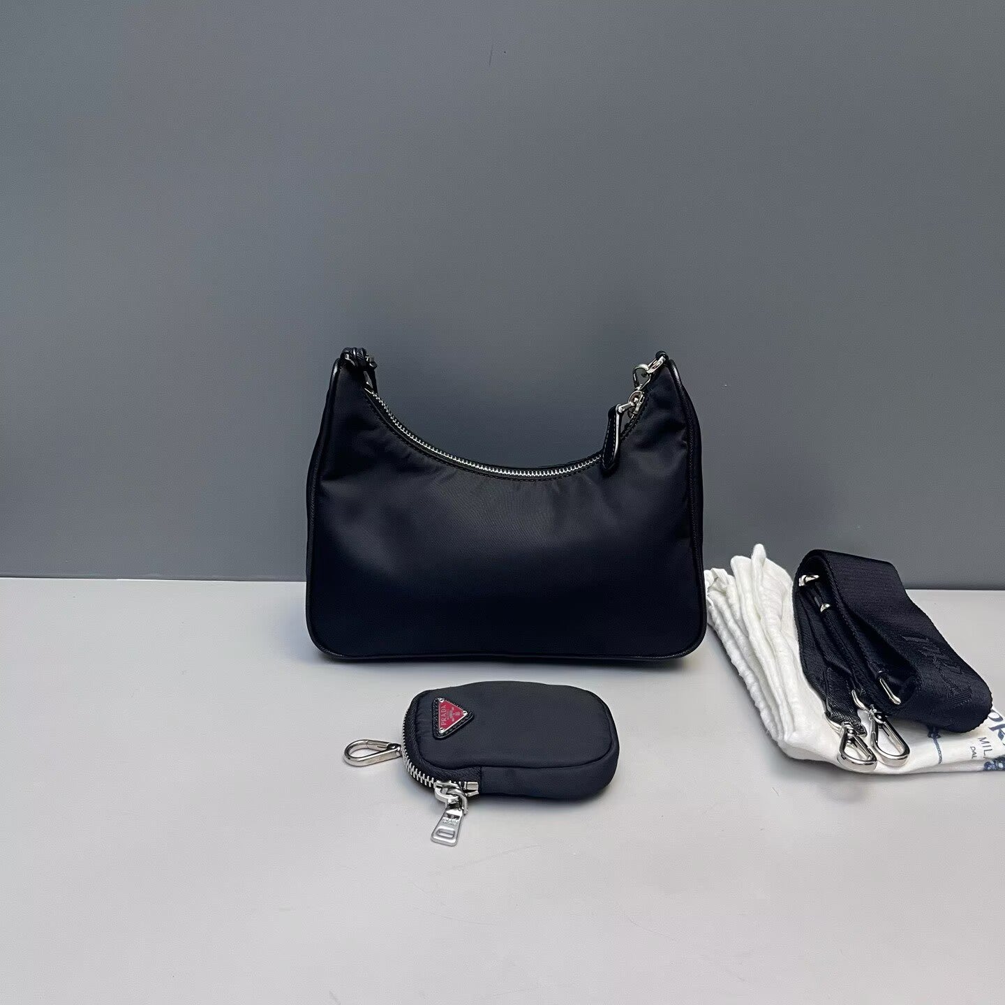 Prada - Re-Edition 2005 Shoulder Bag - Re-Nylon - Black - (Mini)