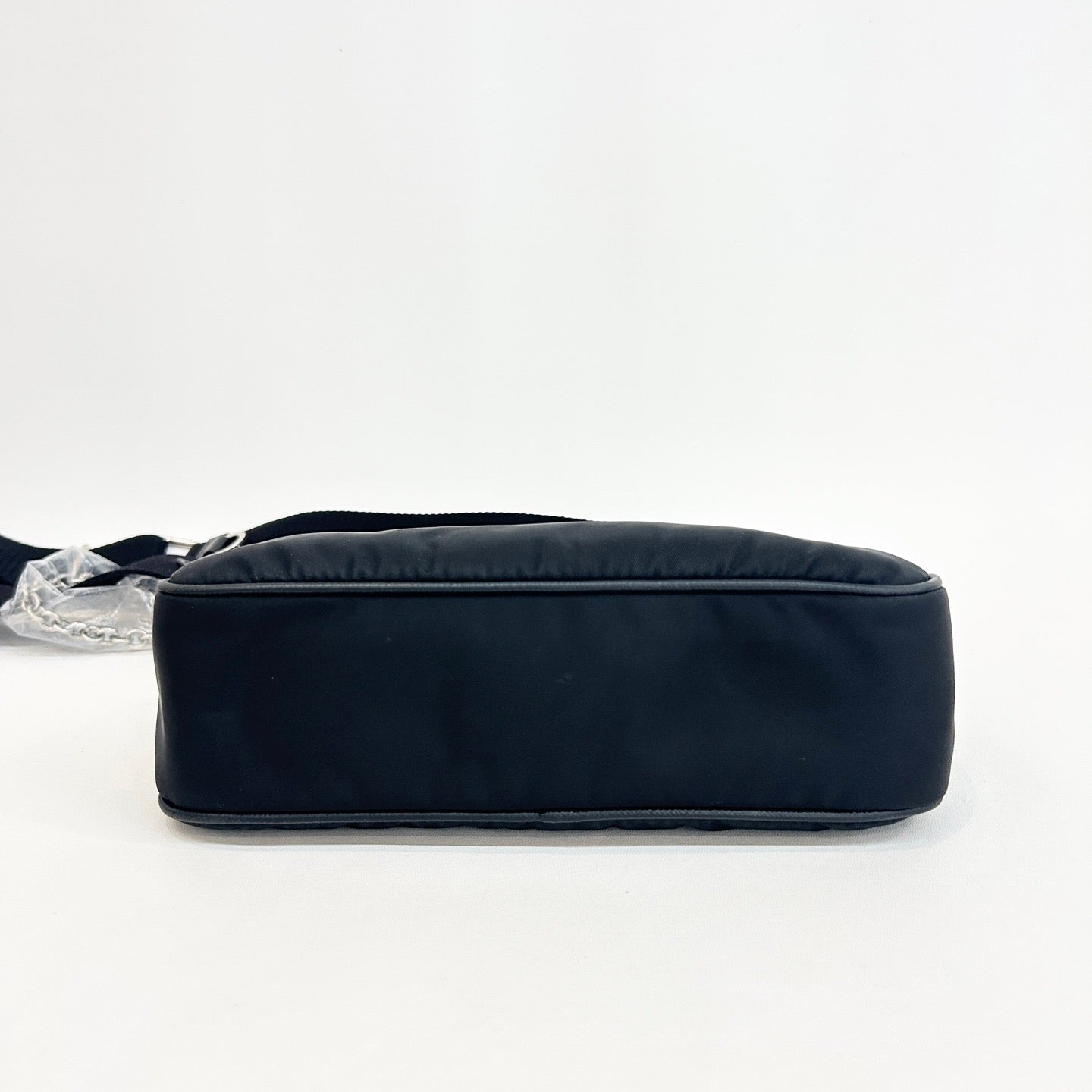 Prada - Re-Edition 2005 Shoulder Bag - Re-Nylon (Regenerated Nylon) - Black - (small)