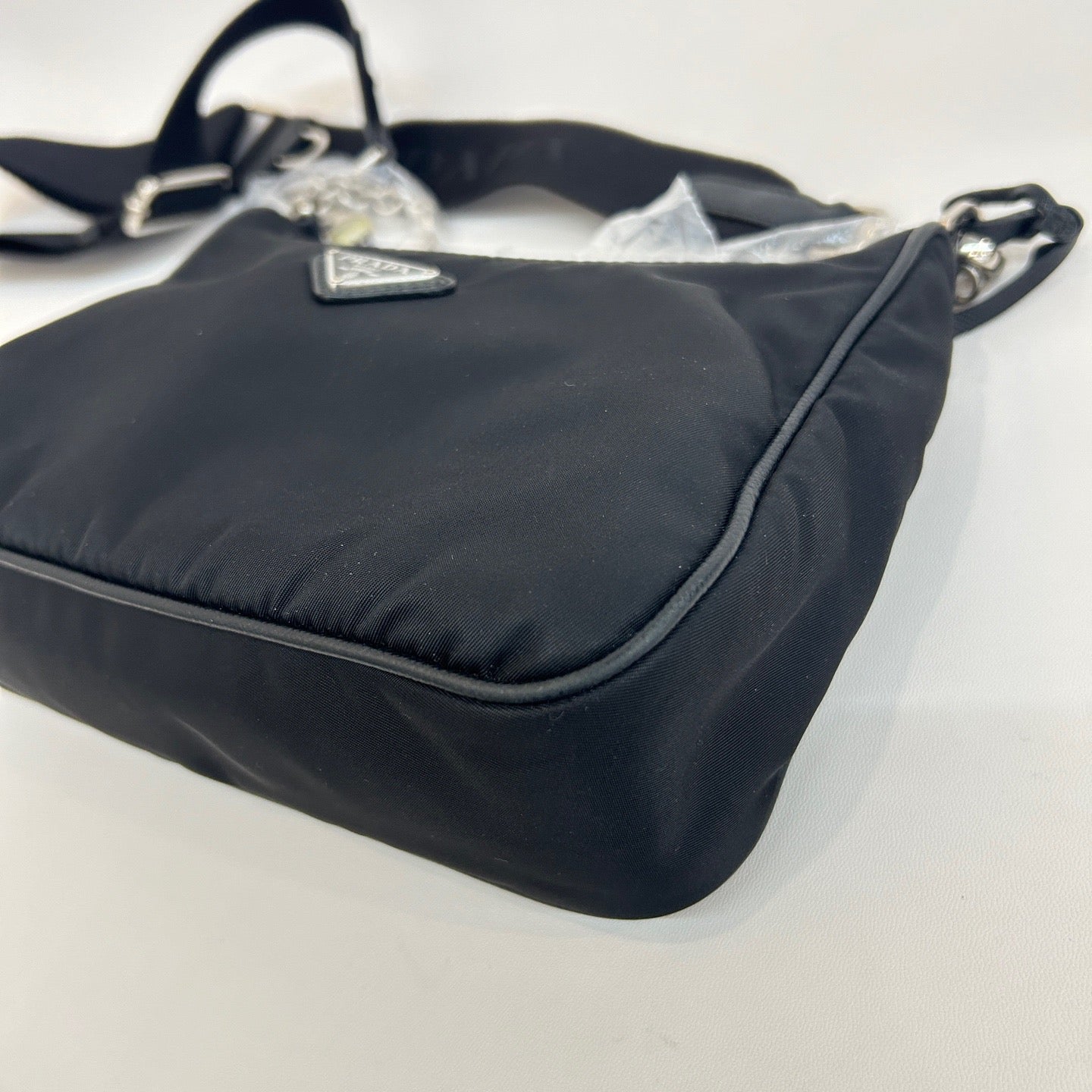 Prada - Re-Edition 2005 Shoulder Bag - Re-Nylon (Regenerated Nylon) - Black - (small)