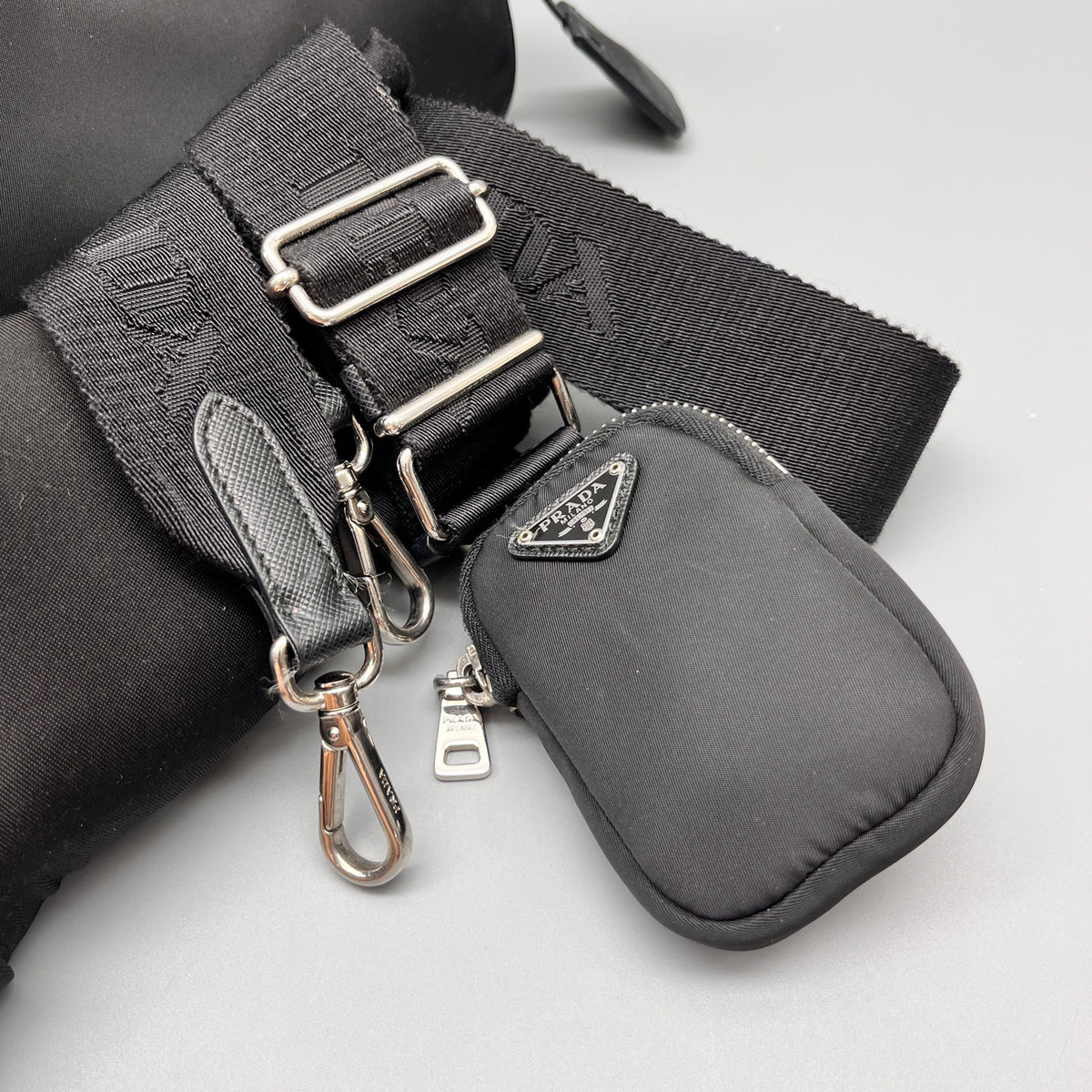Prada - Re-Edition 2005 Shoulder Bag - Synthetic - Black - (mini)