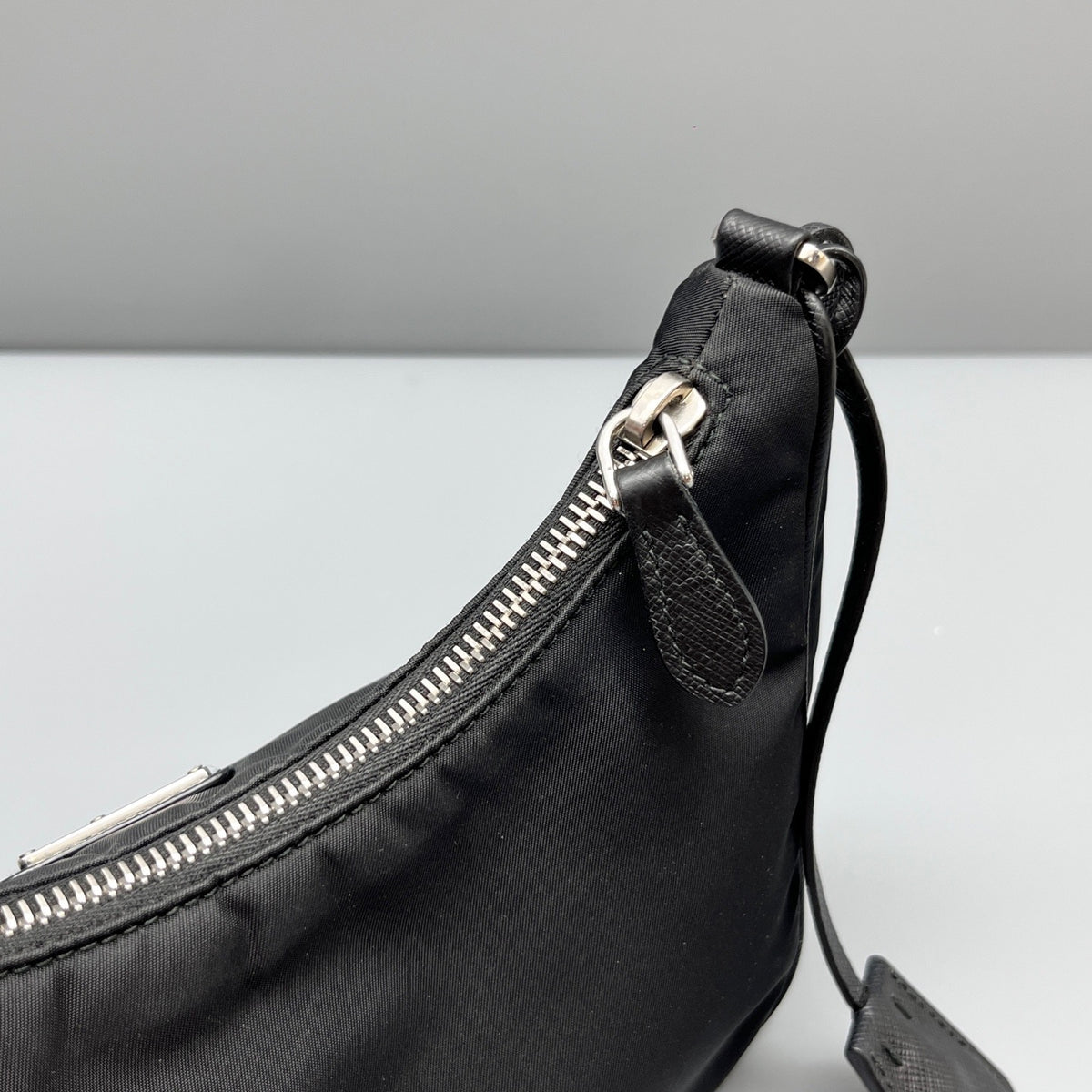 Prada - Re-Edition 2005 Shoulder Bag - Synthetic - Black - (mini)