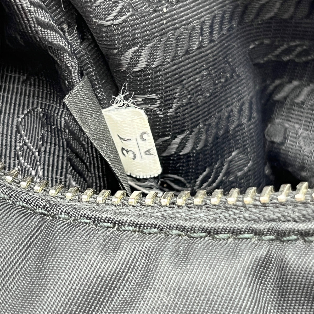 Prada - Re-Edition 2005 Shoulder Bag - Synthetic - Black - (mini)