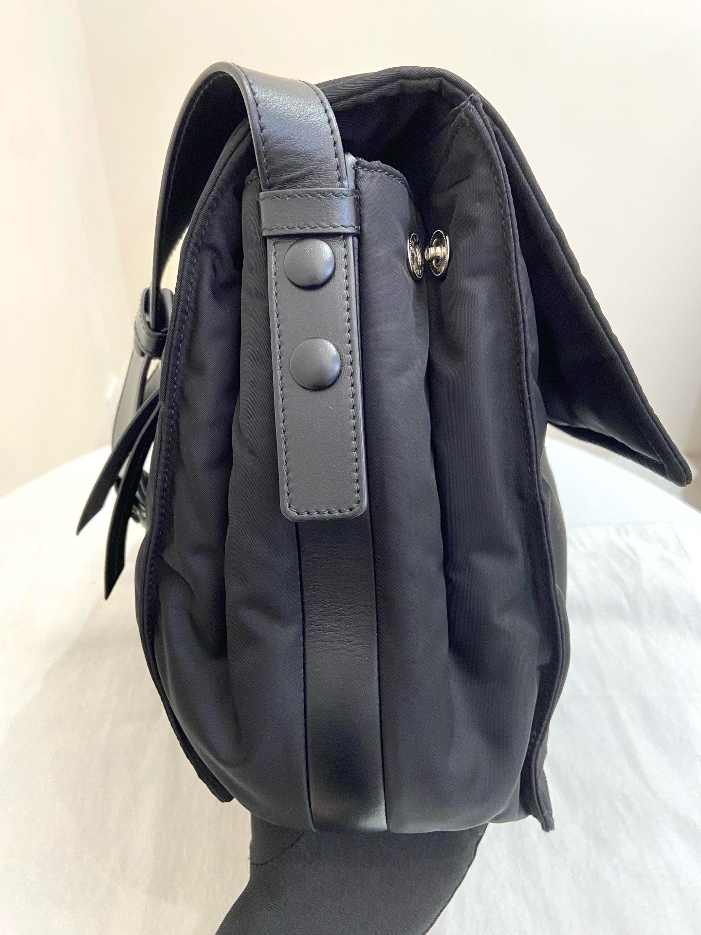 Prada - Re-Nylon Messenger Bag - Nylon - Black - (large)