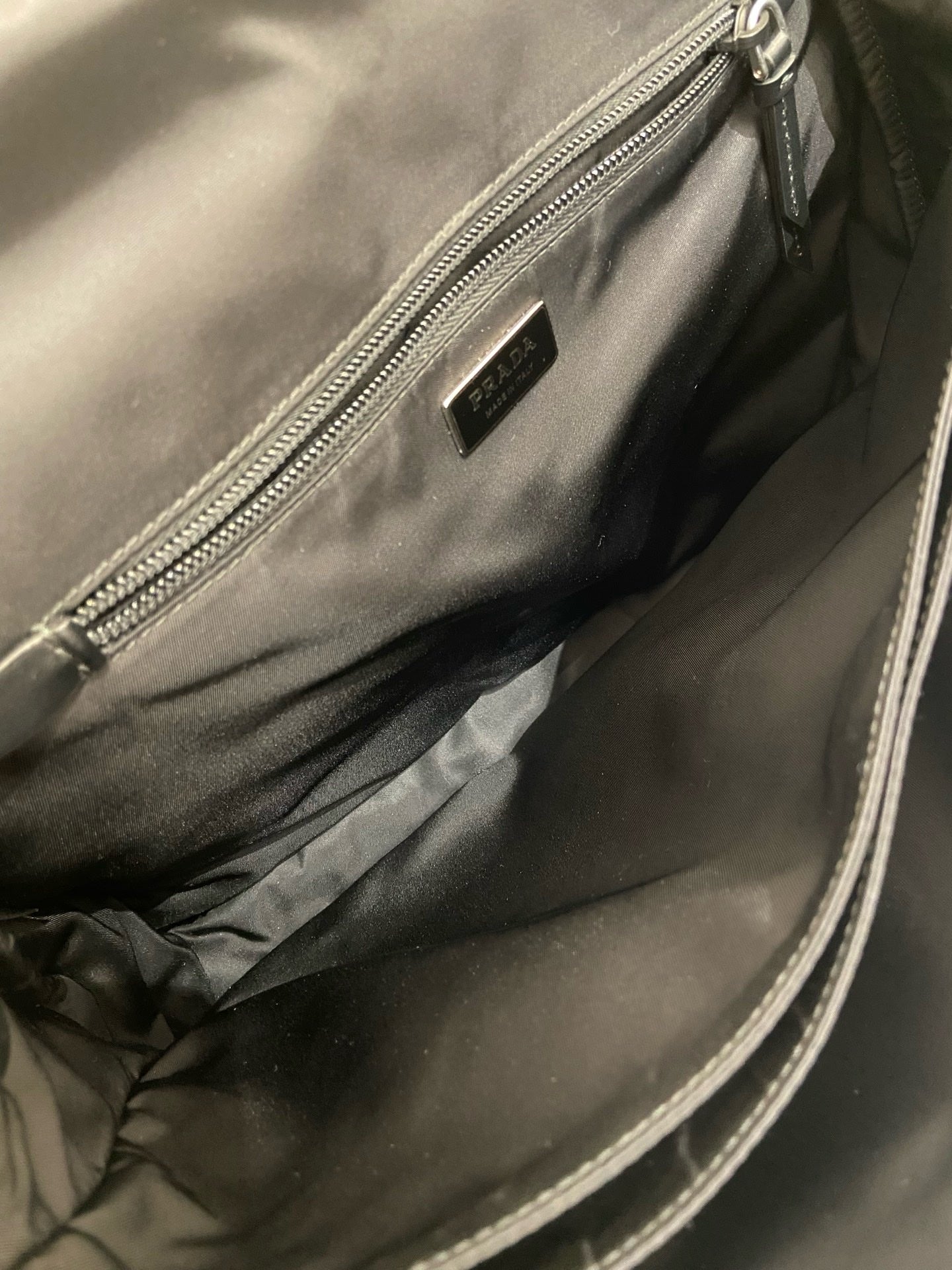 Prada - Re-Nylon Messenger Bag - Nylon - Black - (large)