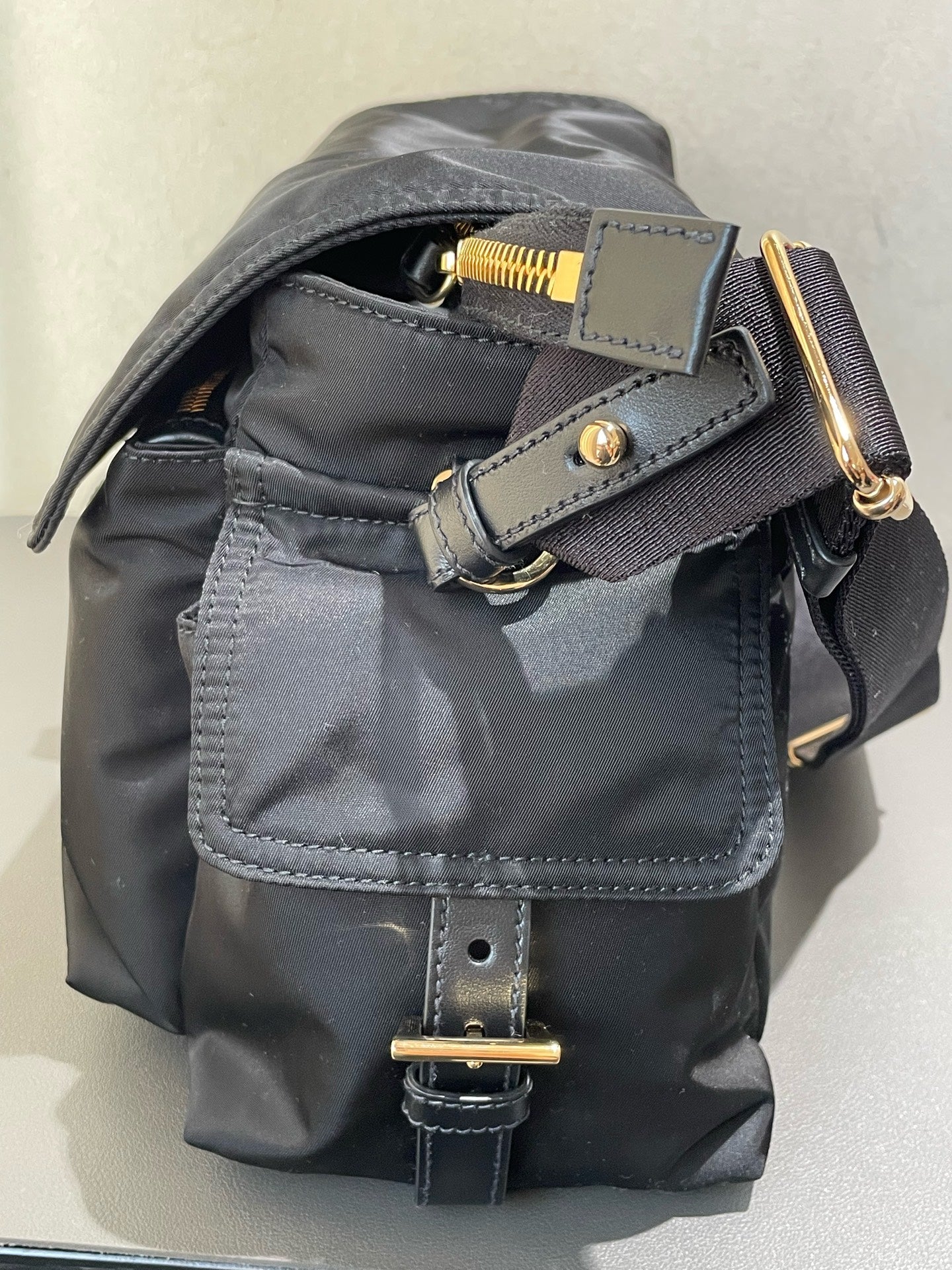 Prada - Re-Nylon Messenger Shoulder Bag - Recycled Nylon - Black - (Large)