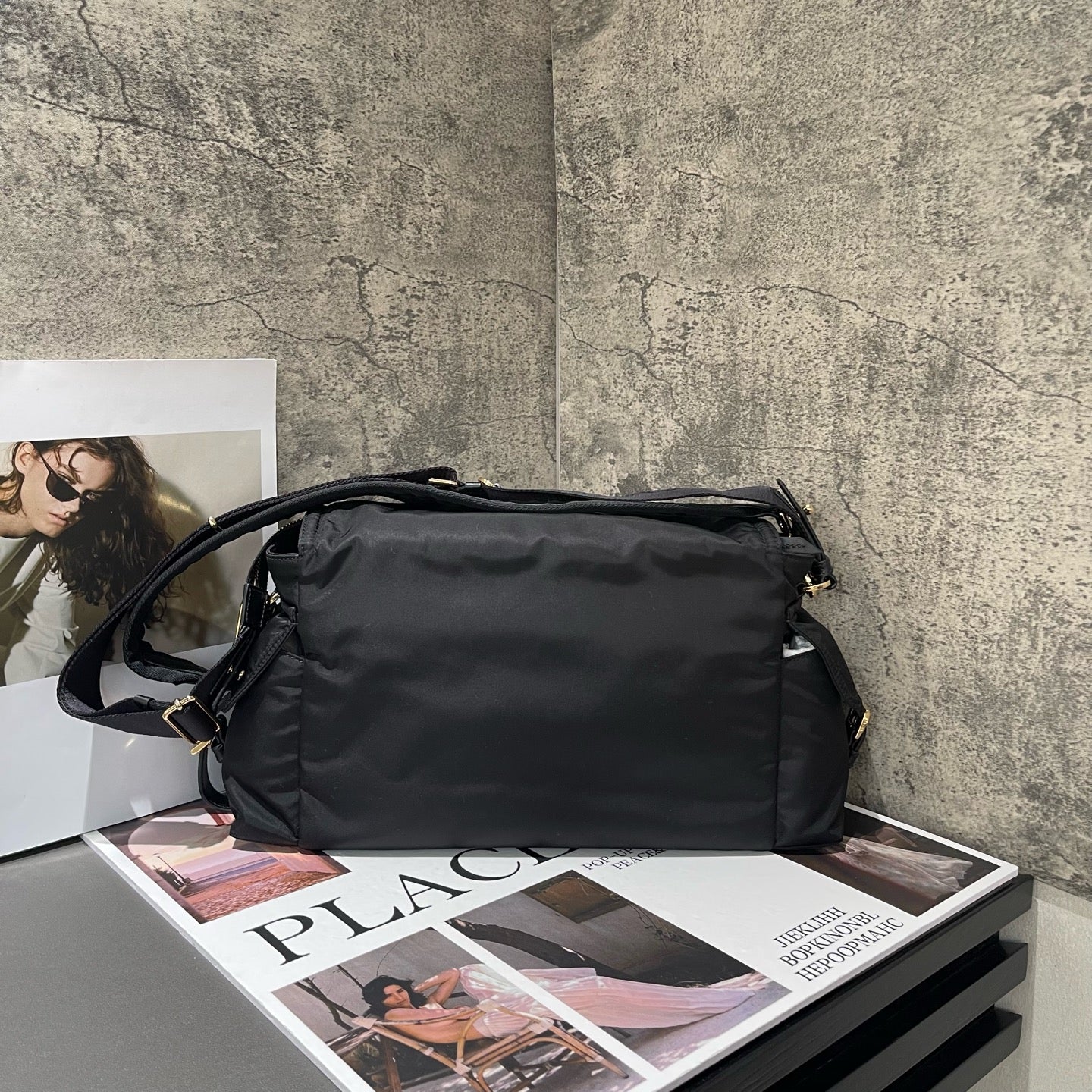 Prada - Re-Nylon Messenger Shoulder Bag - Recycled Nylon - Black - (Large)