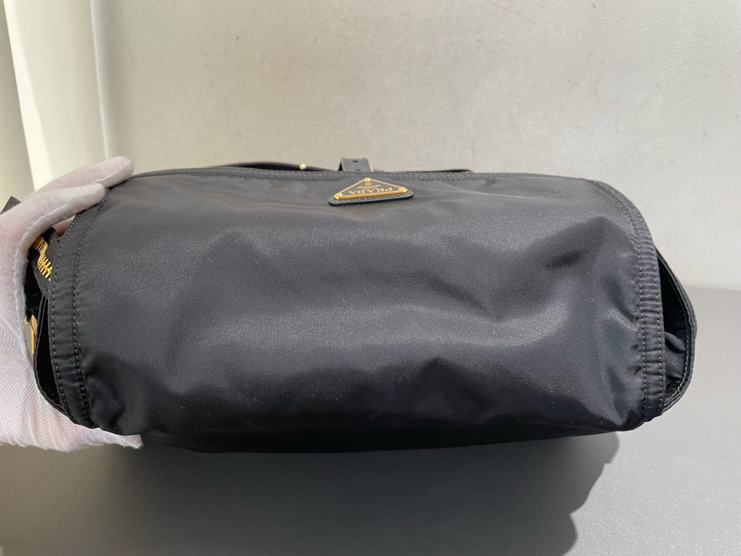 Prada - Re-Nylon Messenger Shoulder Bag - Recycled Nylon - Black - (Large)