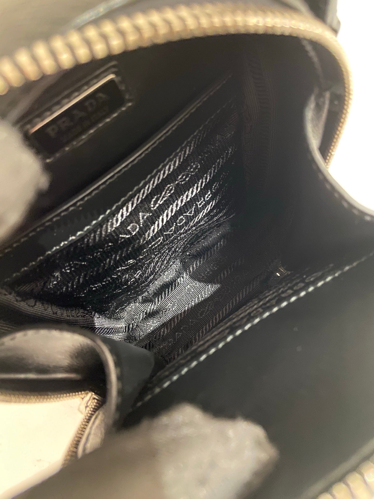 Prada - Re-Nylon Mini Bag - Leather - Black - (small)