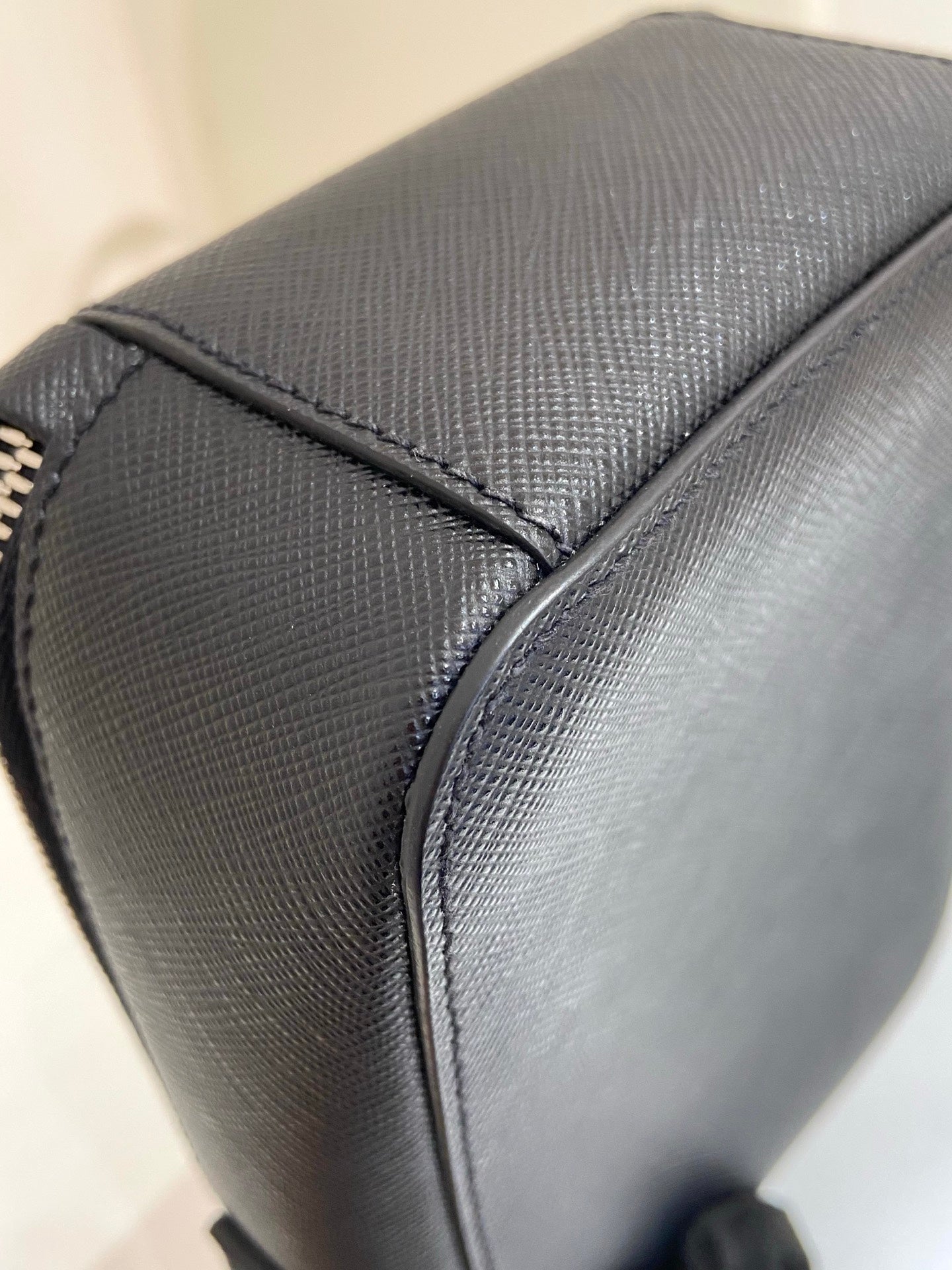 Prada - Re-Nylon Mini Bag - Leather - Black - (small)