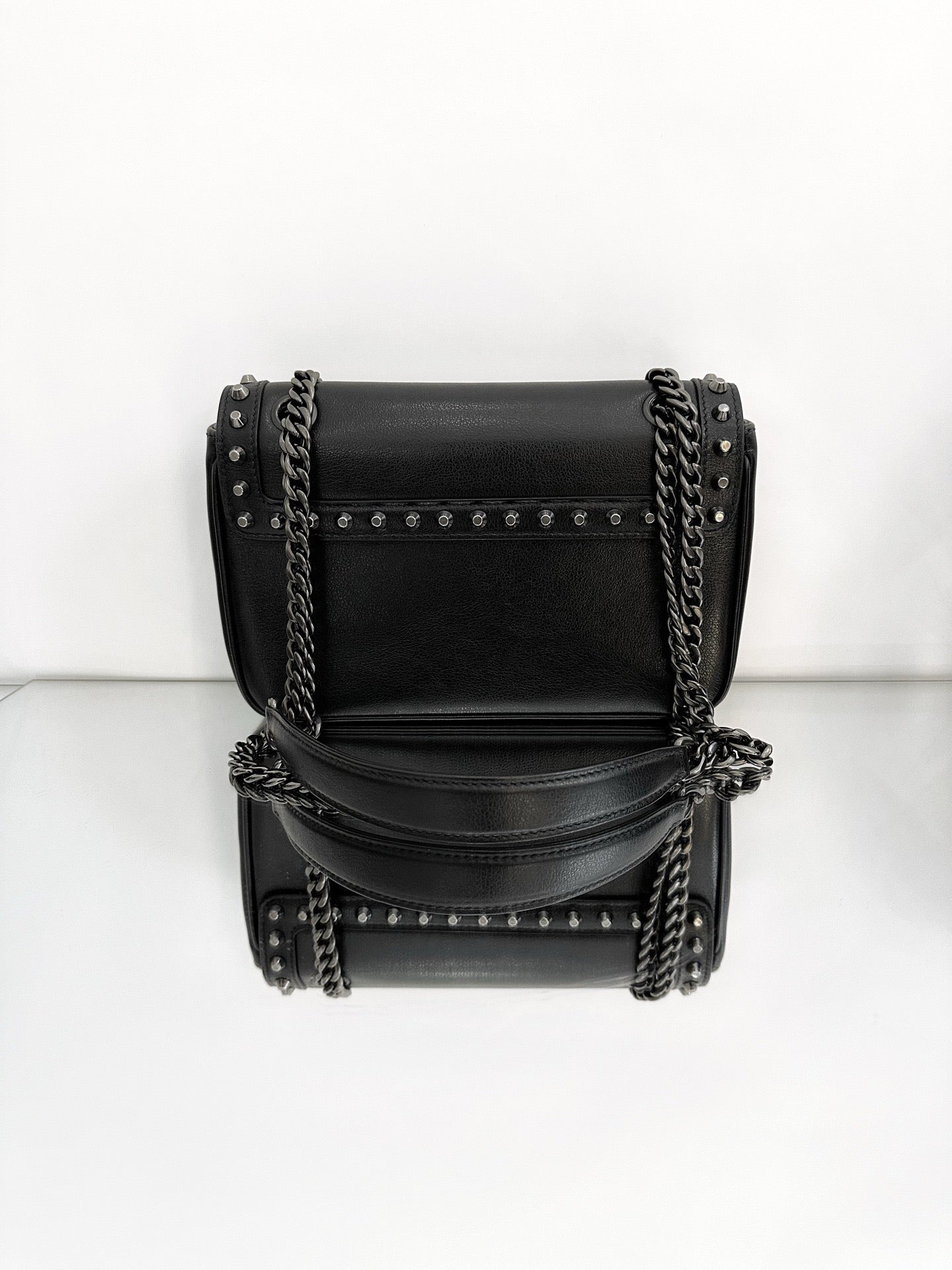 Prada - Rivet Chain Shoulder Bag - Leather - Black - (Medium)
