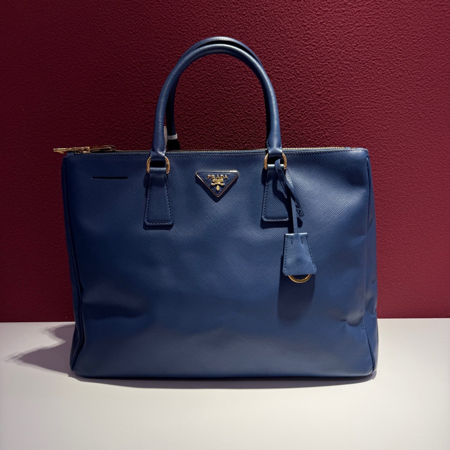 Prada - Saffiano - Leather - Blue - (large)