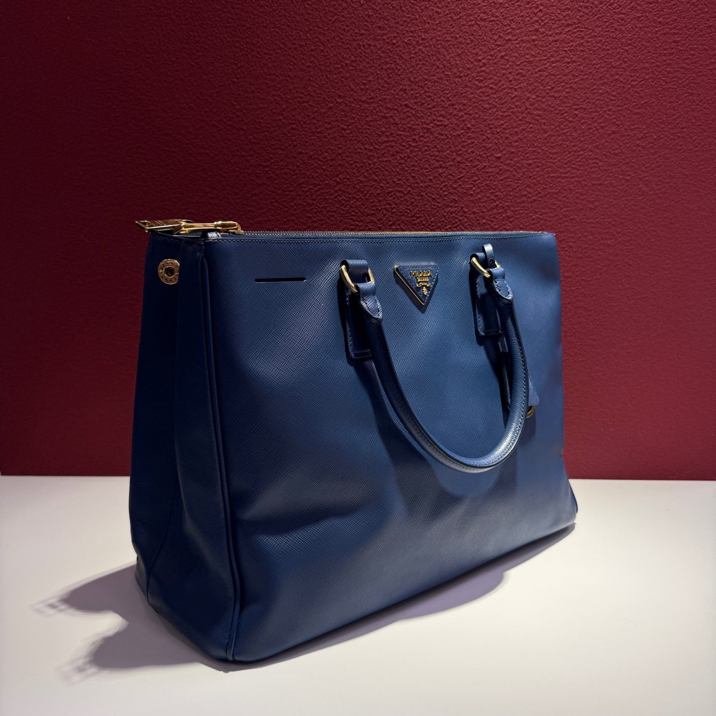 Prada - Saffiano - Leather - Blue - (large)