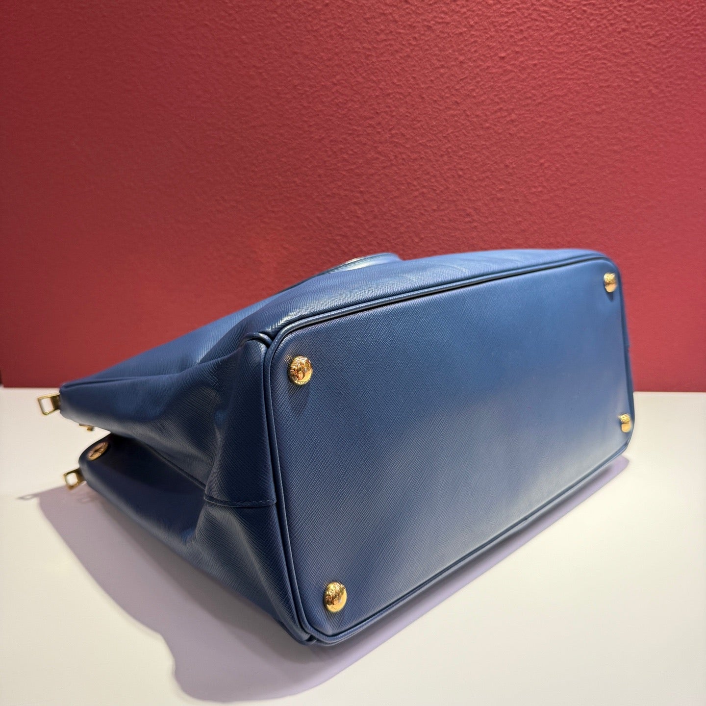 Prada - Saffiano - Leather - Blue - (large)