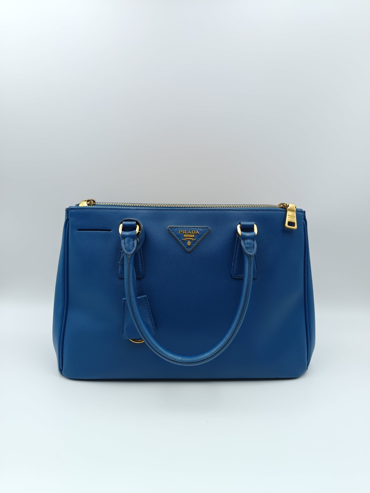 Prada - Saffiano - Leather - Blue - (medium)