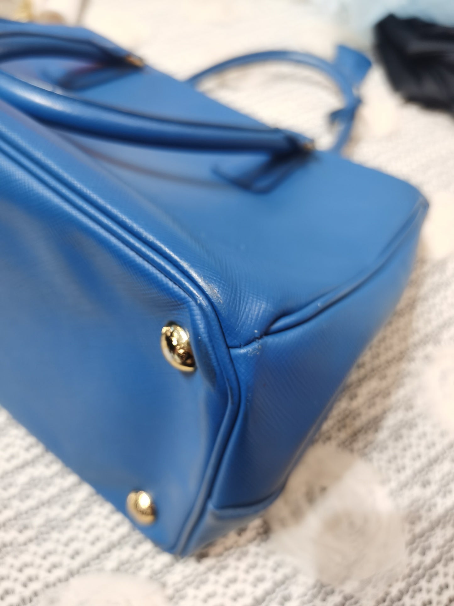 Prada - Saffiano - Leather - Blue - (medium)