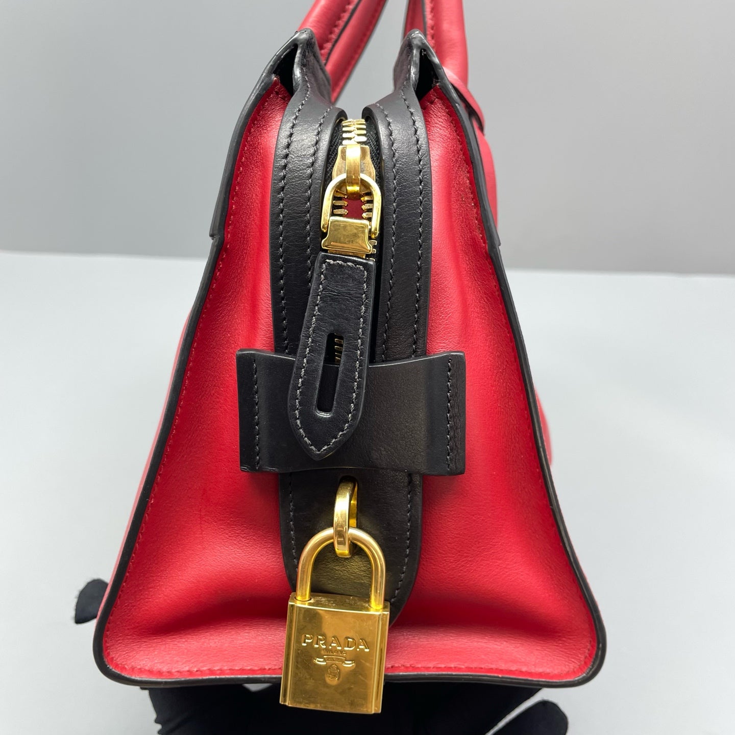 Prada - Saffiano - Leather - Multicolour - (medium)