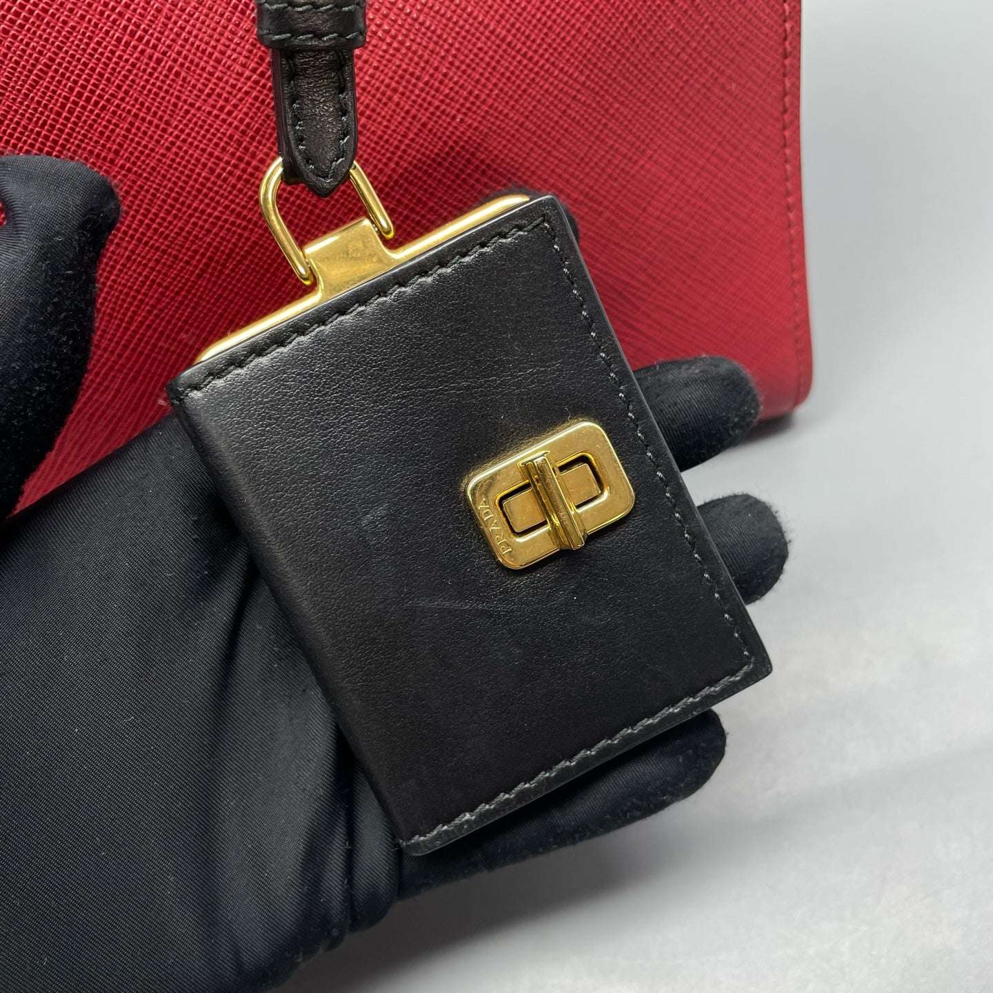 Prada - Saffiano - Leather - Multicolour - (medium)