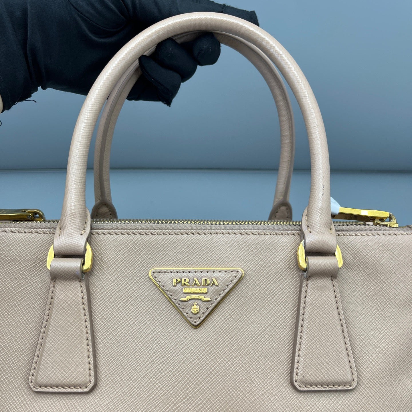 Prada - Saffiano - Leather - Pink - (medium)