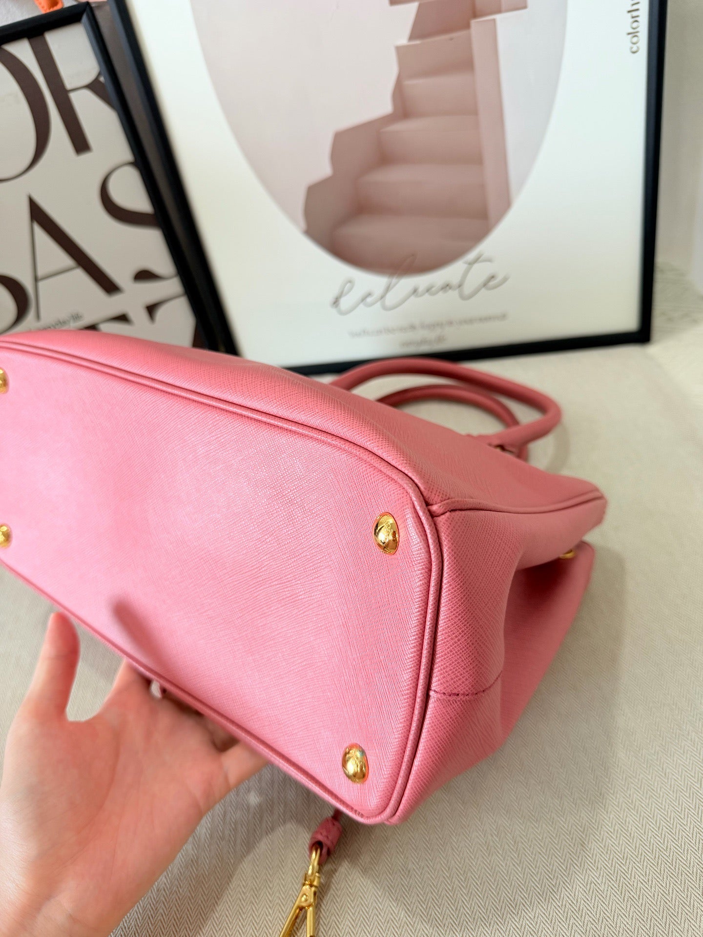 Prada - Saffiano - Leather - Pink - (medium)