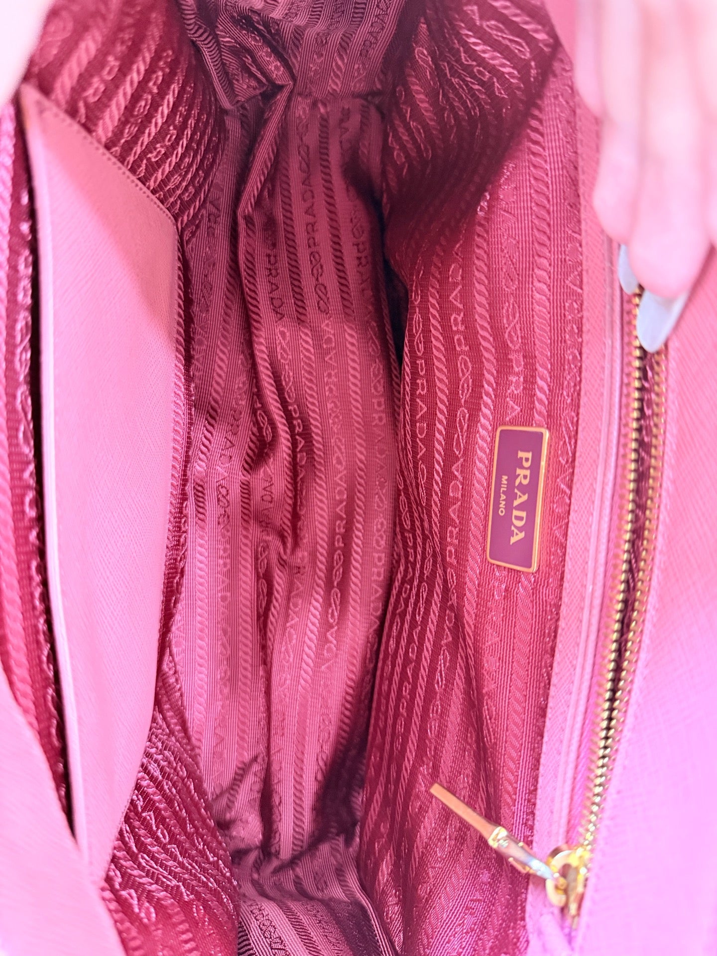 Prada - Saffiano - Leather - Pink - (medium)