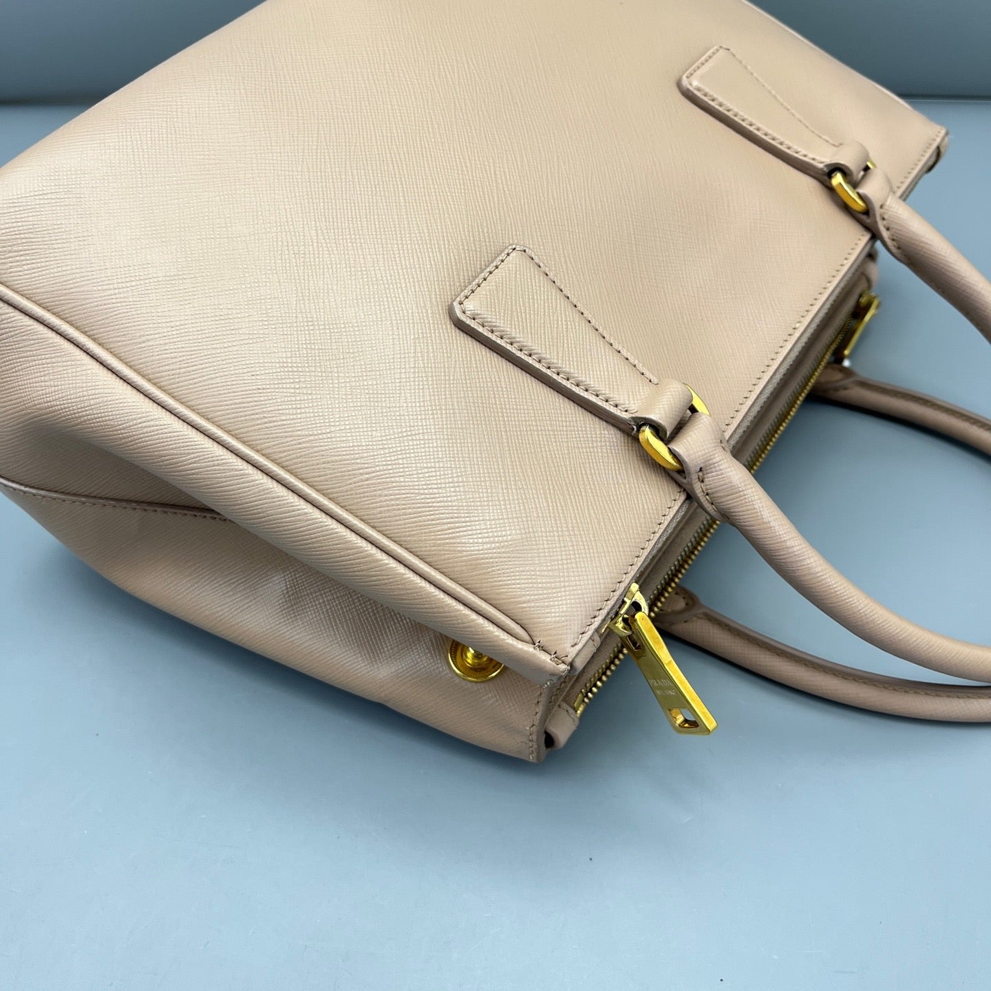 Prada - Saffiano - Leather - Pink - (medium)
