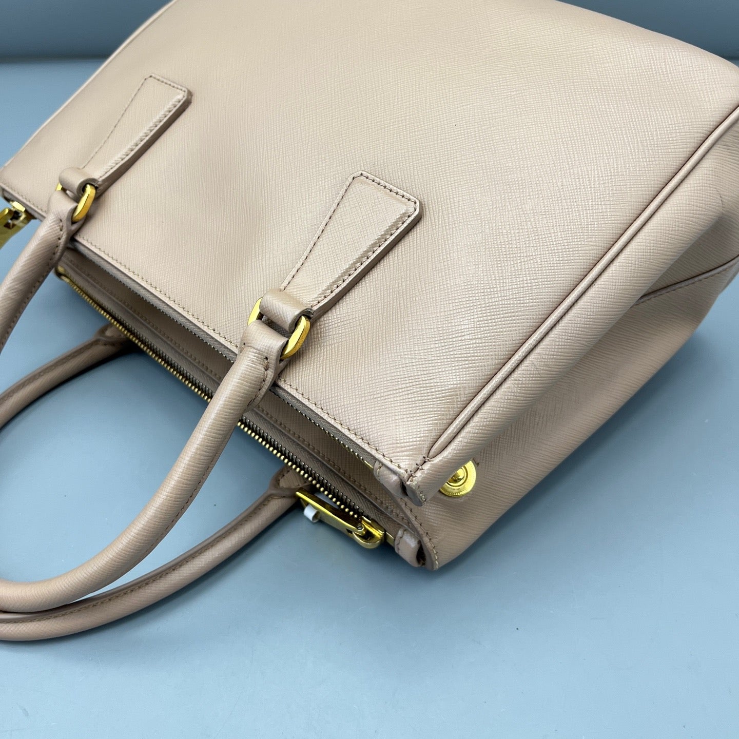 Prada - Saffiano - Leather - Pink - (medium)