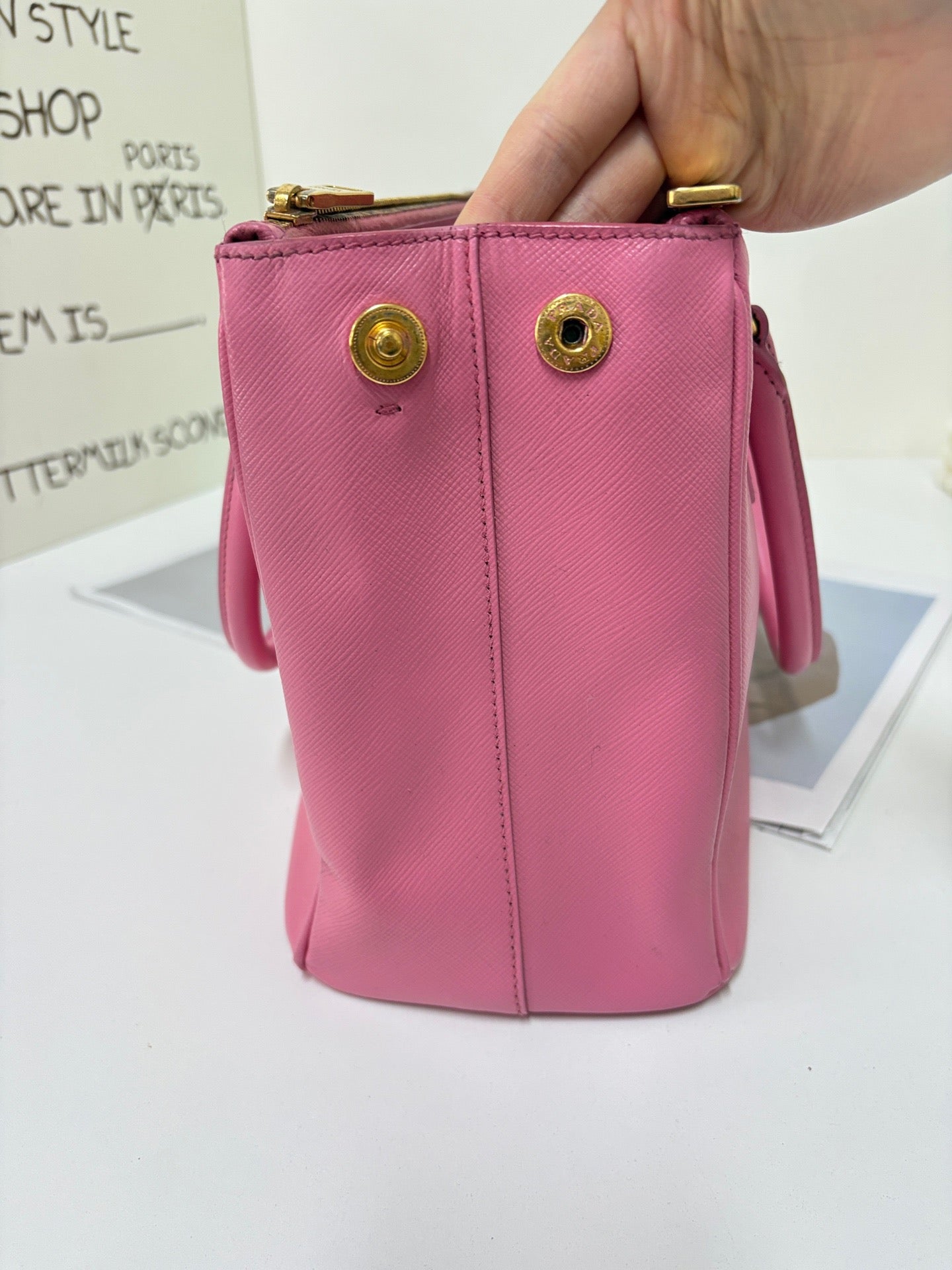 Prada - Saffiano - Leather - Pink - (Medium)