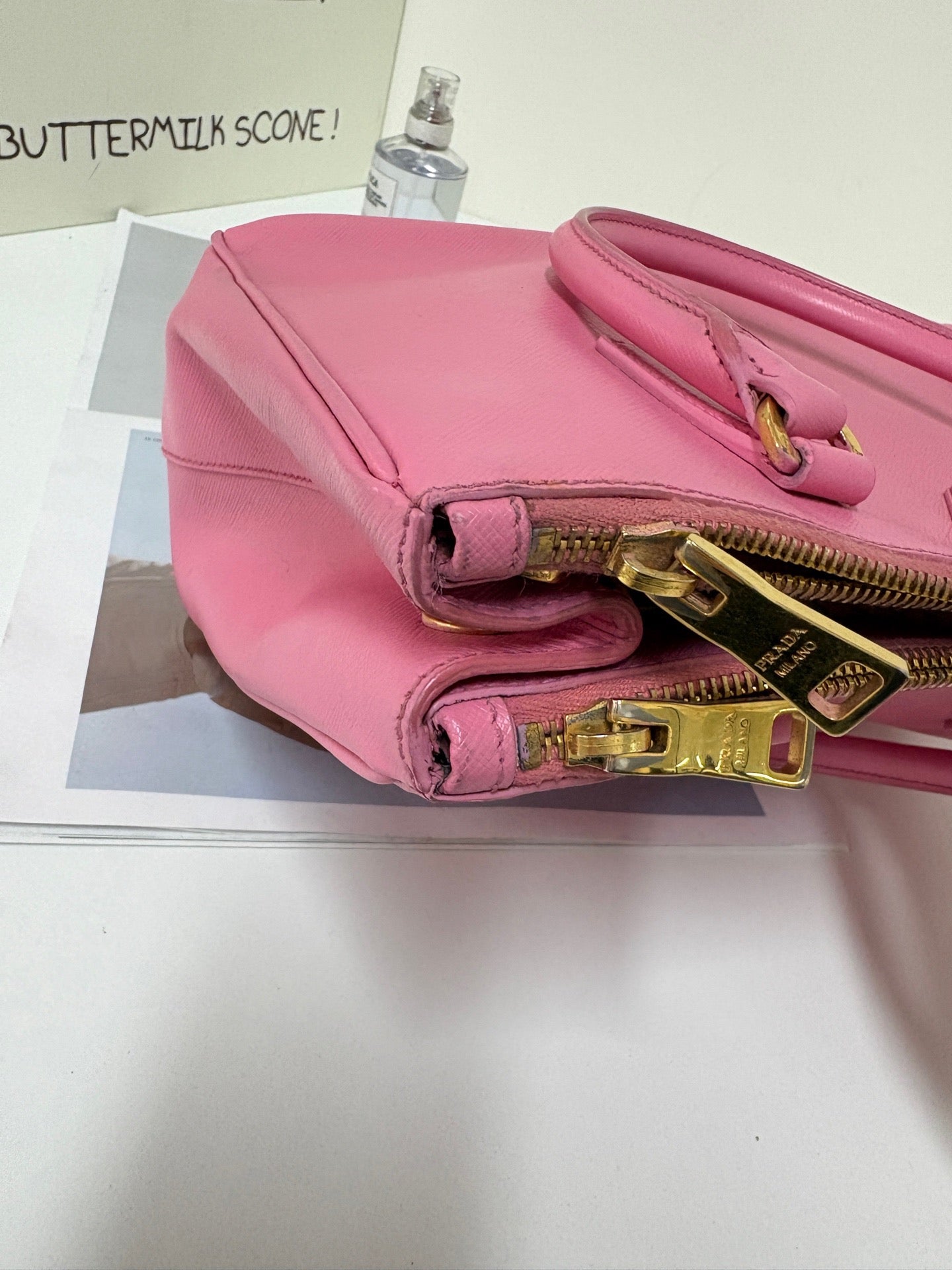 Prada - Saffiano - Leather - Pink - (Medium)