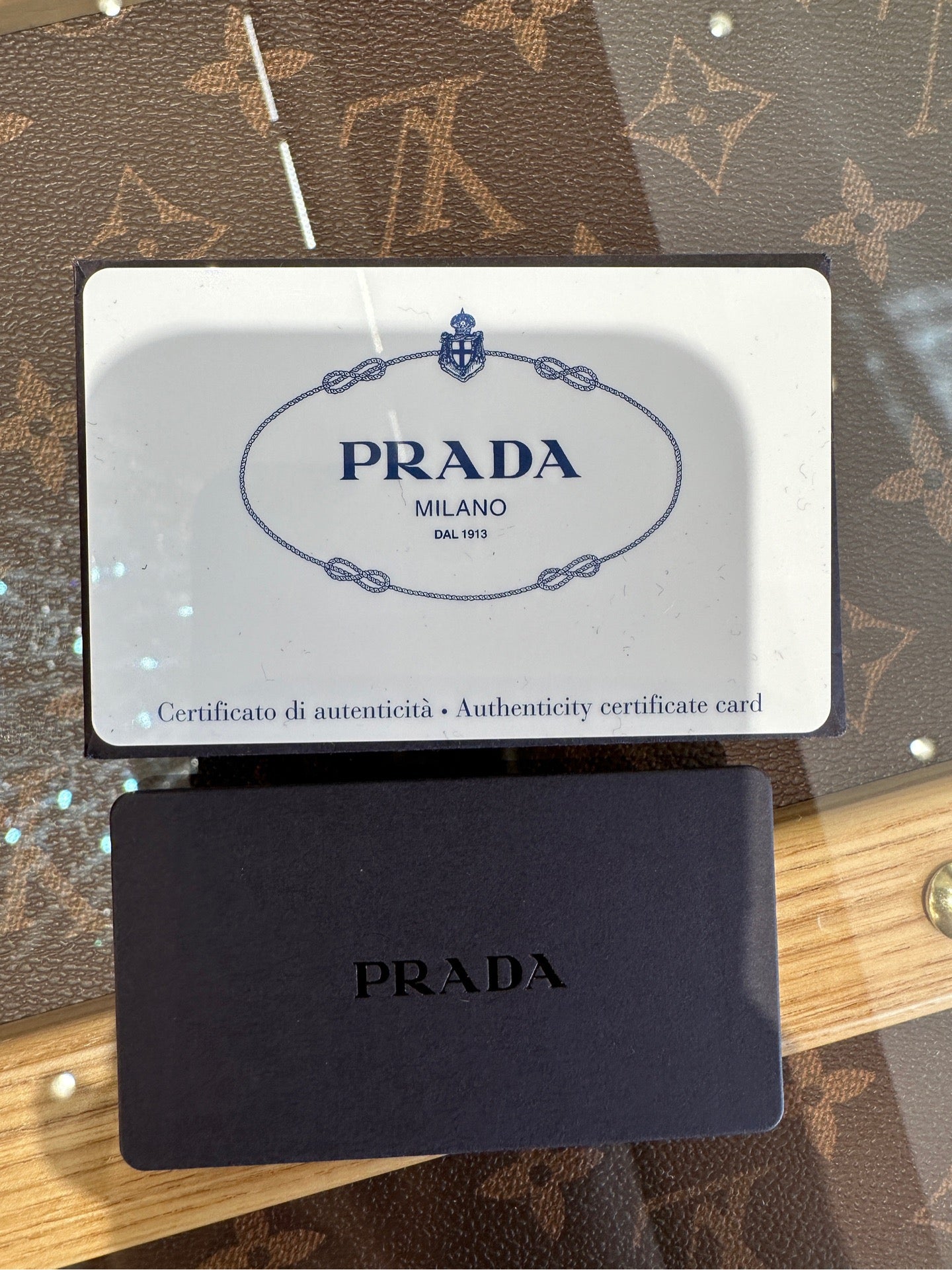 Prada - Saffiano - Leather - Red - (Medium)