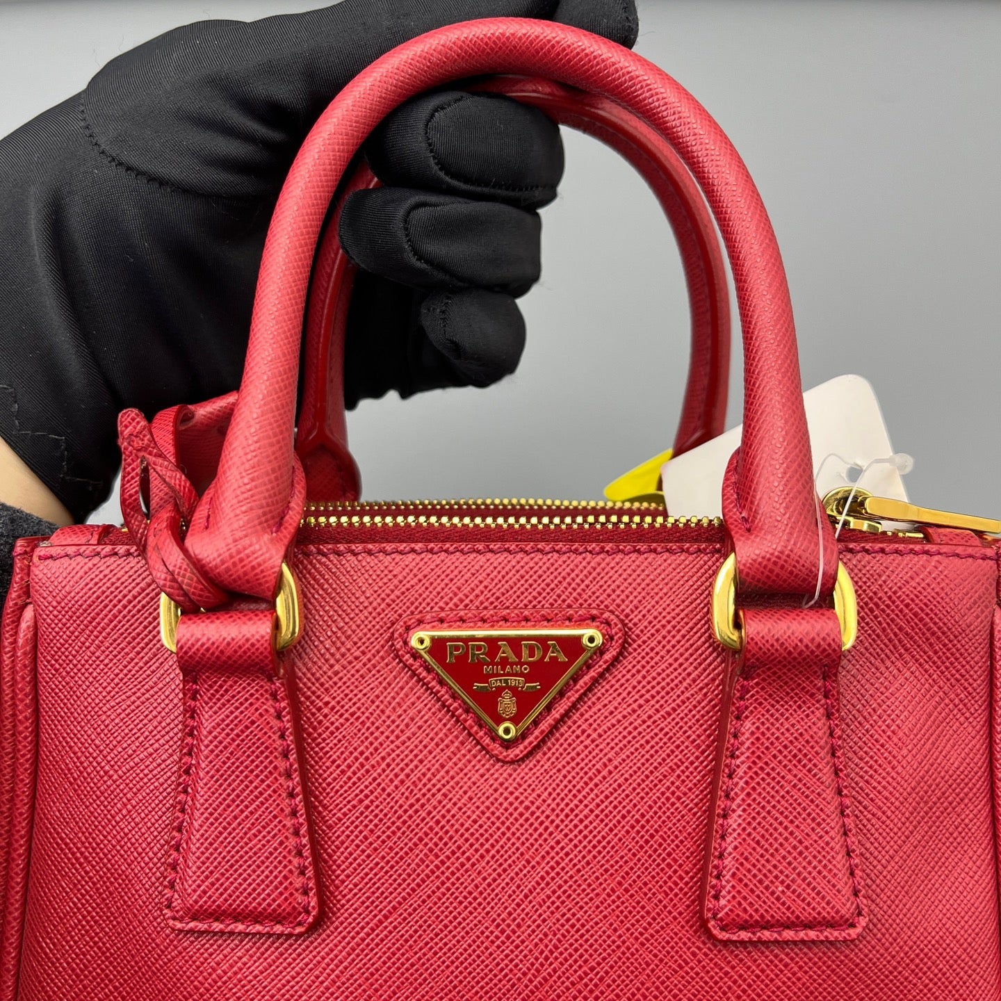 Prada - Saffiano - Leather - Red - (mini)