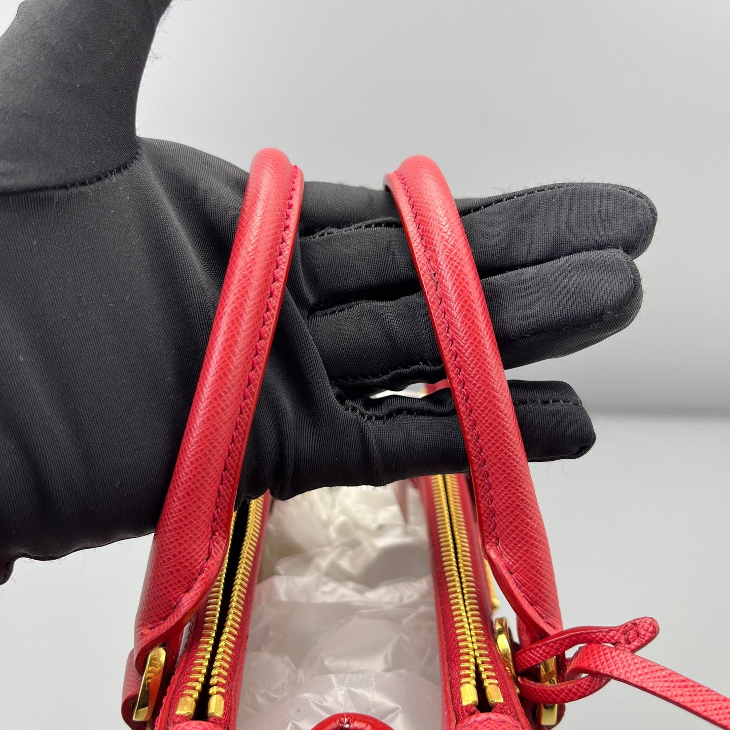Prada - Saffiano - Leather - Red - (mini)